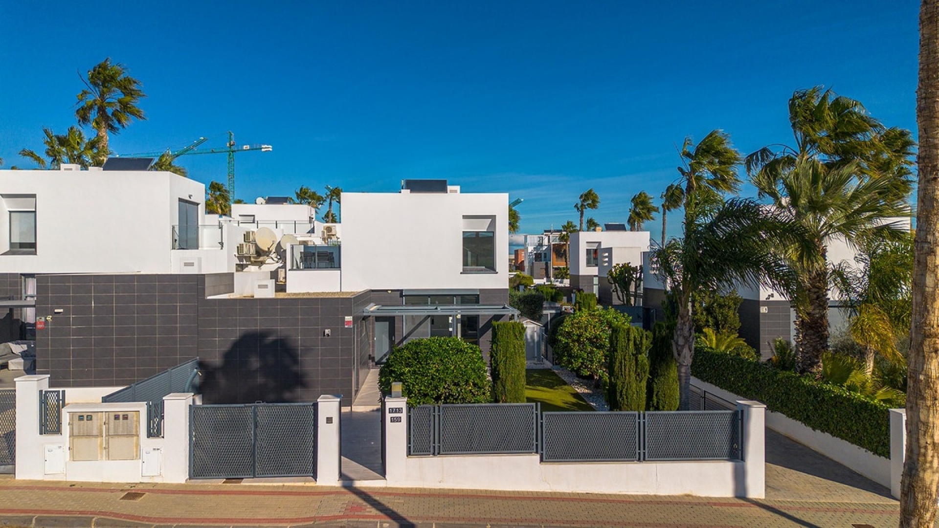 Resale - Villa - Algorfa - La Finca Golf - La Finca Golf