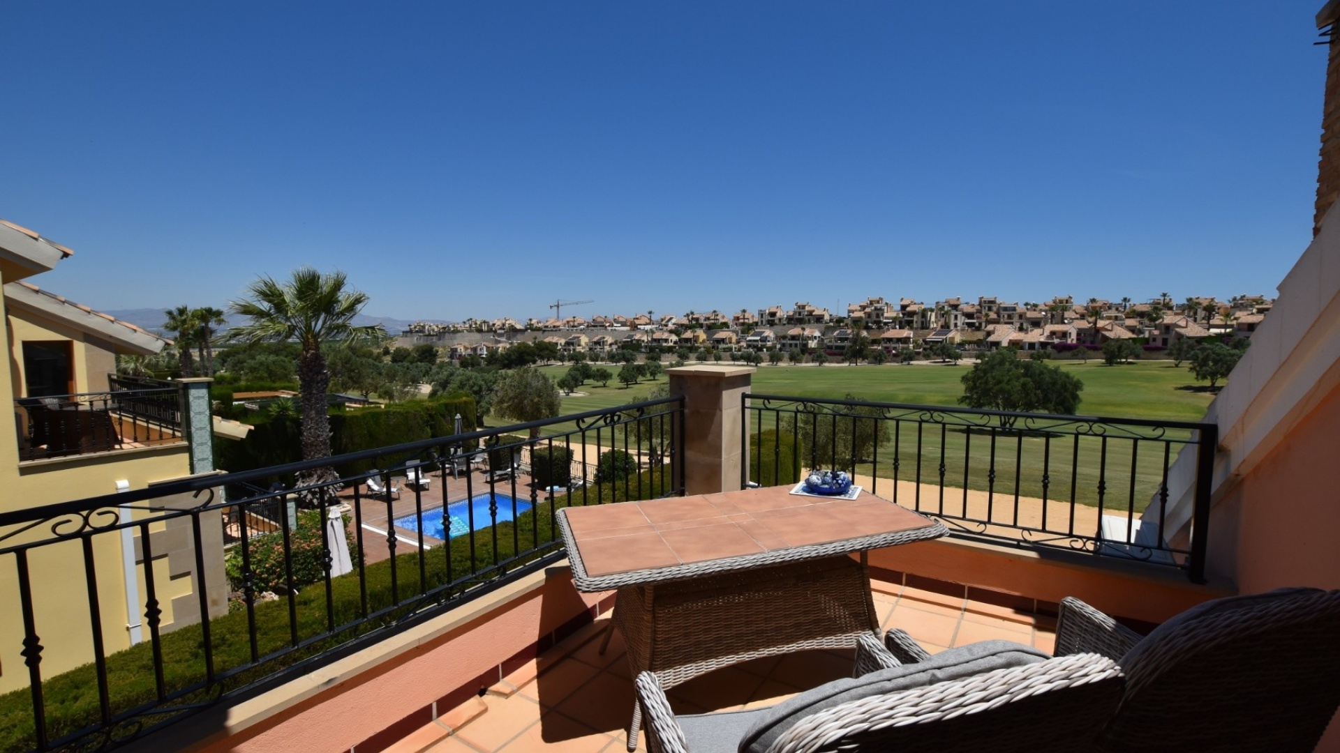 Resale - Villa - Algorfa - La Finca Golf Resort