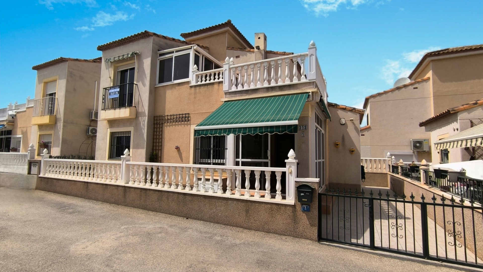 Resale - Villa - Algorfa - montebello