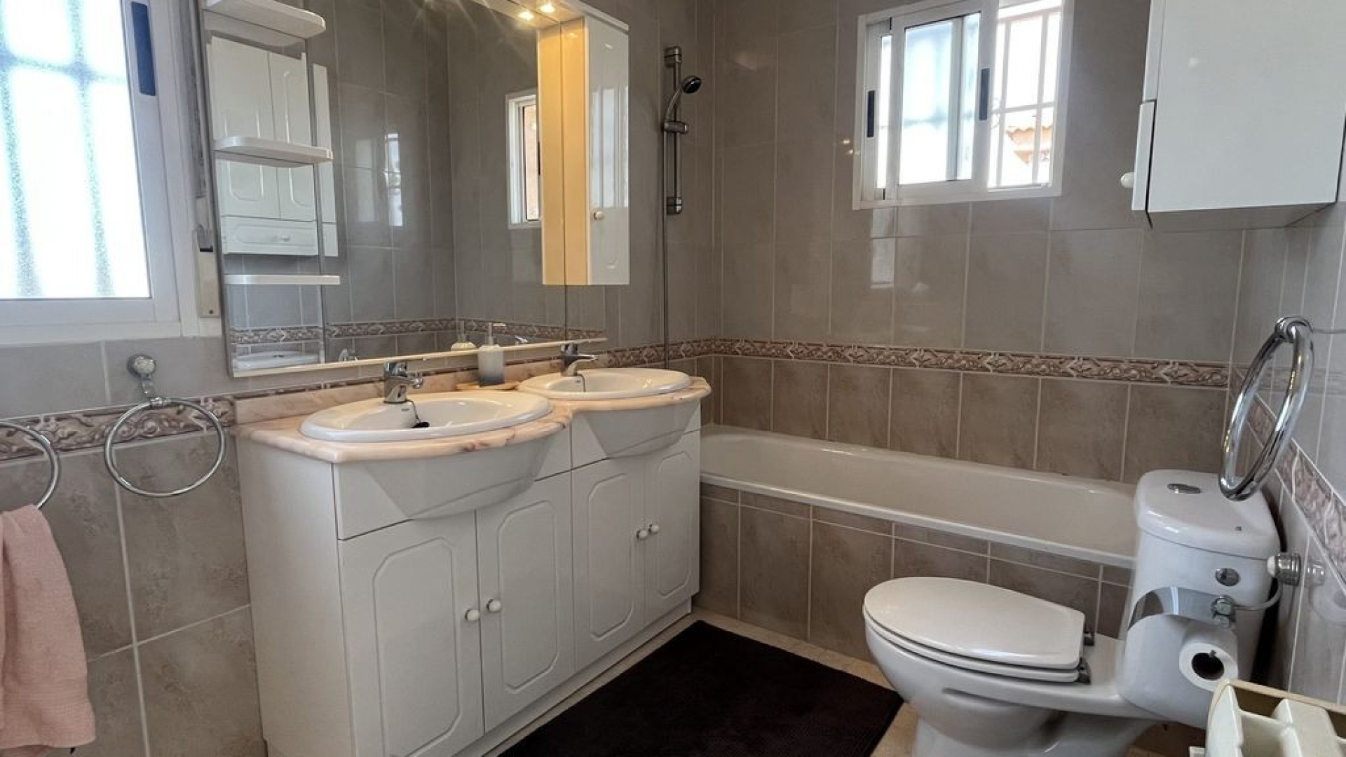 Resale - Villa - Algorfa - Montemar