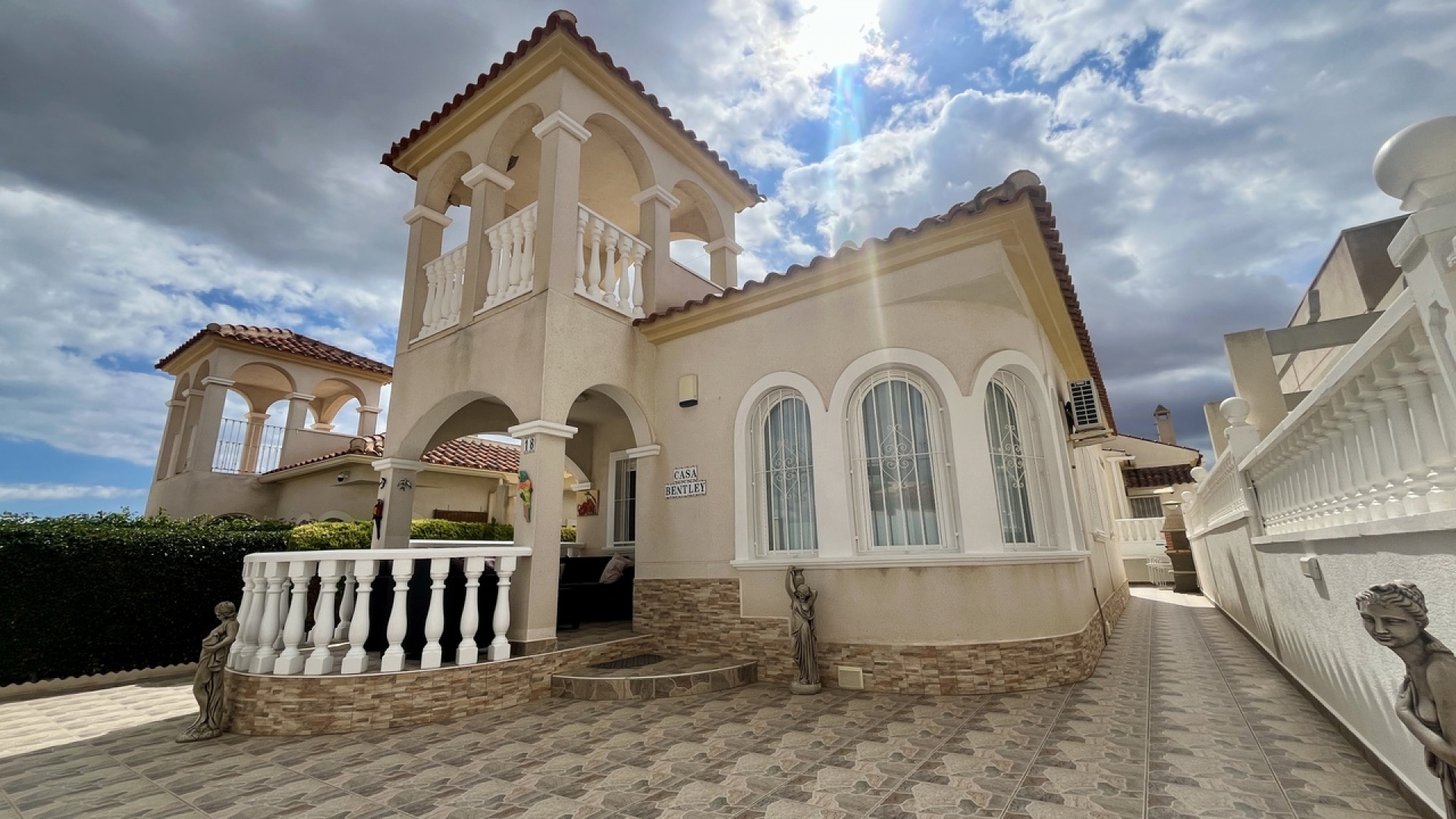 Resale - Villa - Algorfa