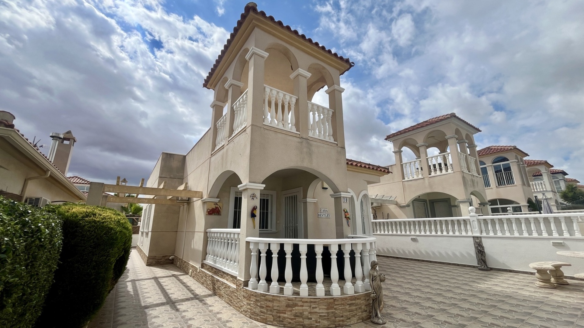Resale - Villa - Algorfa