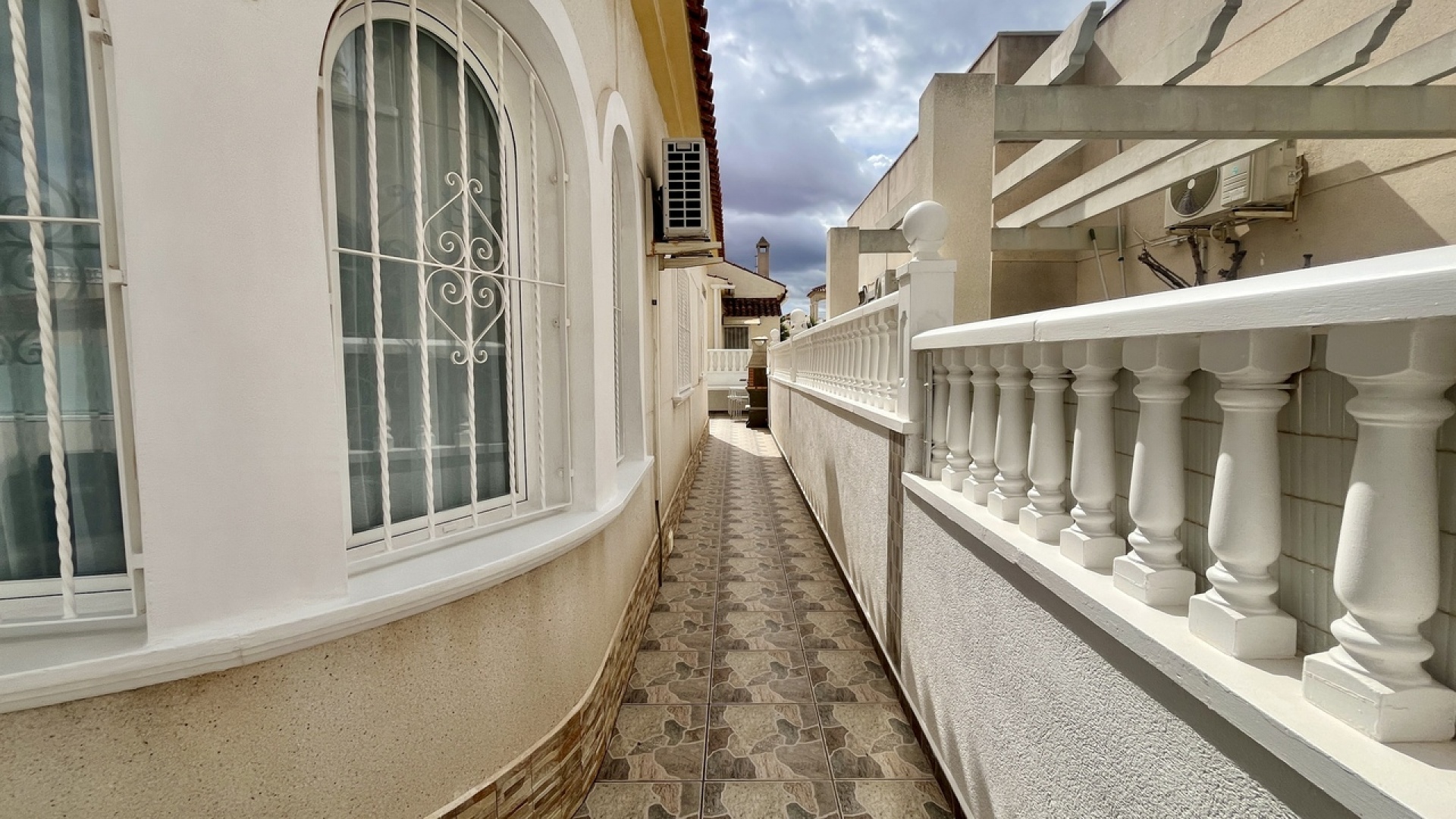 Resale - Villa - Algorfa