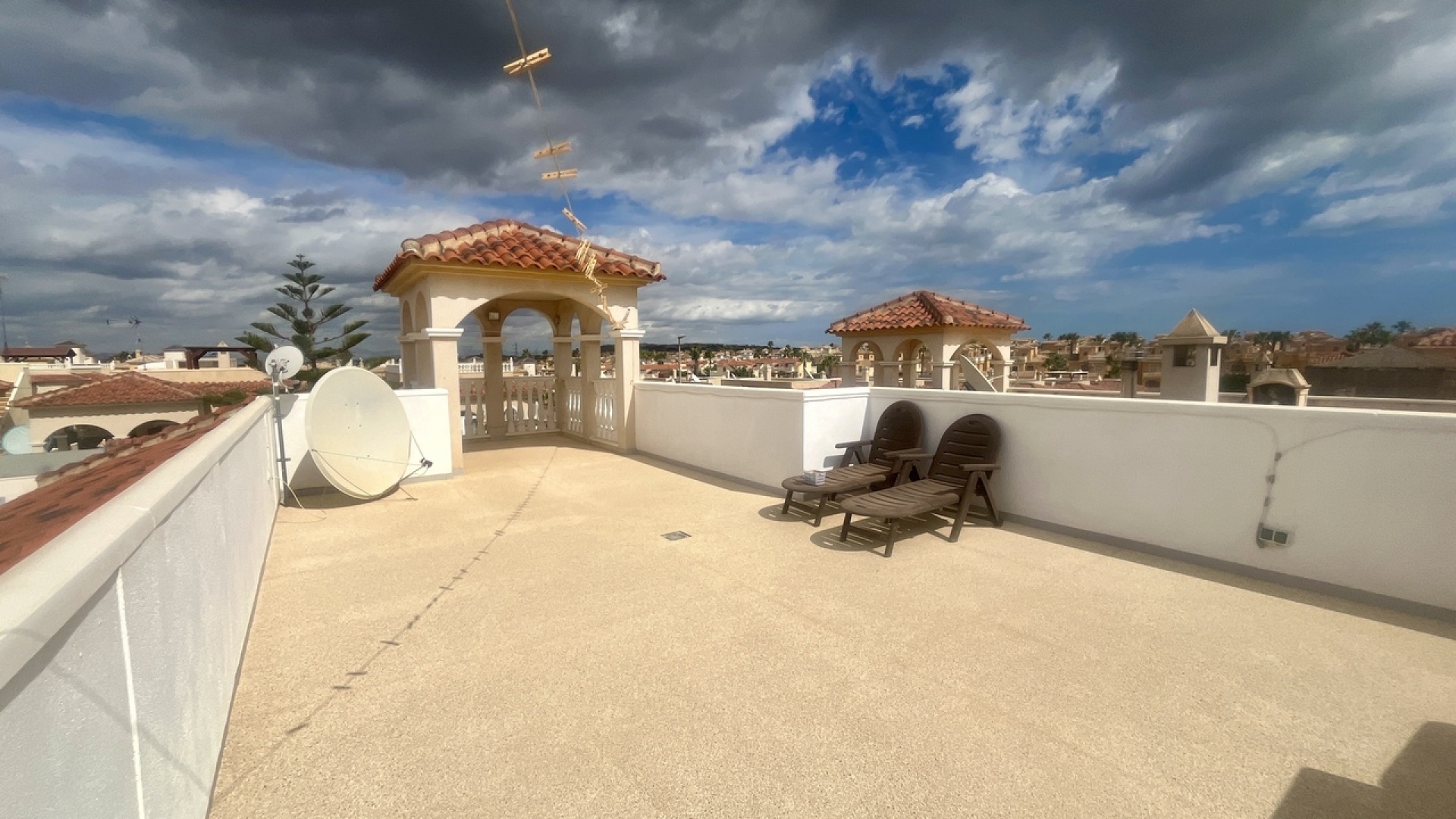 Resale - Villa - Algorfa