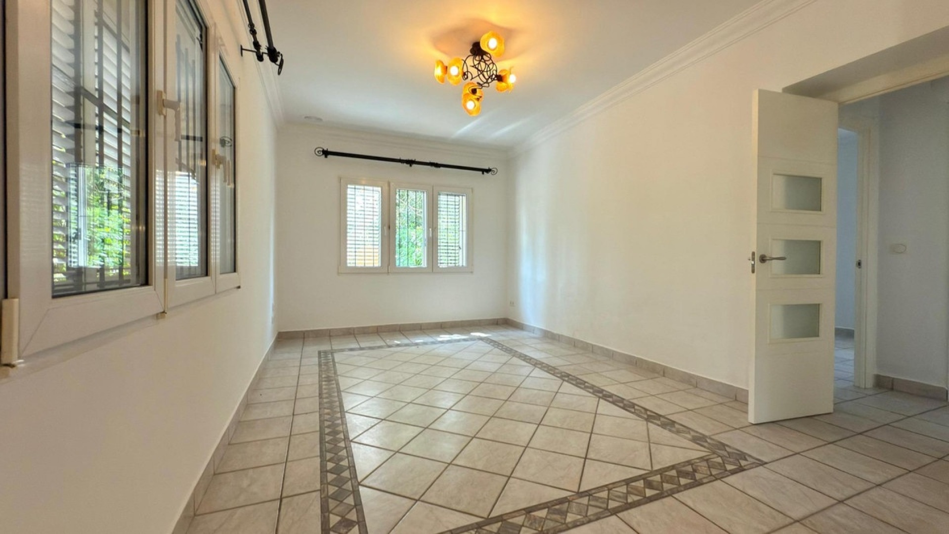Resale - Villa - Alicante - Alicante Centro