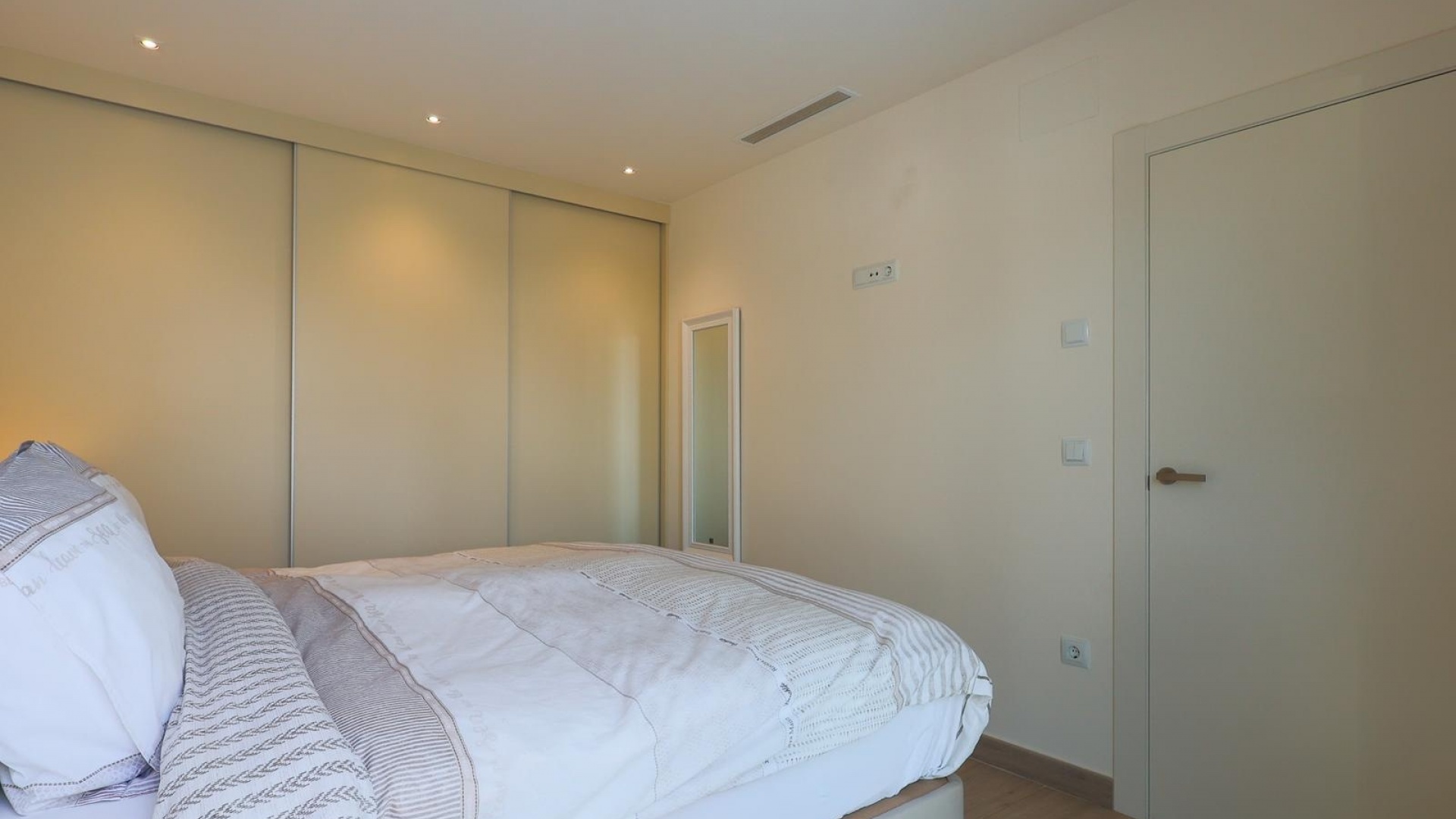 Resale - Villa - Benijofar