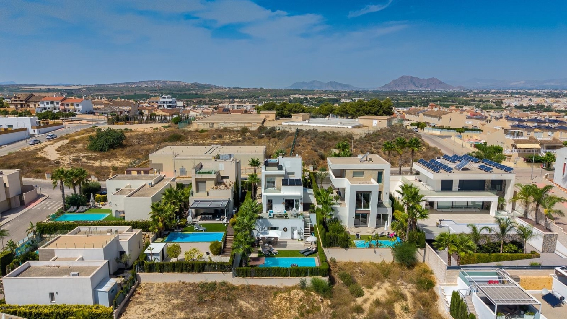 Resale - Villa - Benijofar