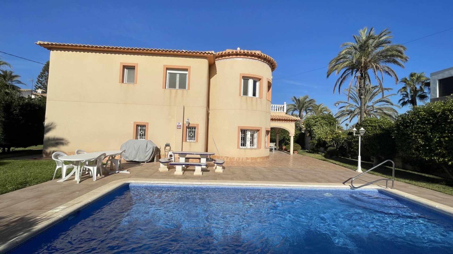 Resale - Villa - Cabo Roig - beachside cabo roig