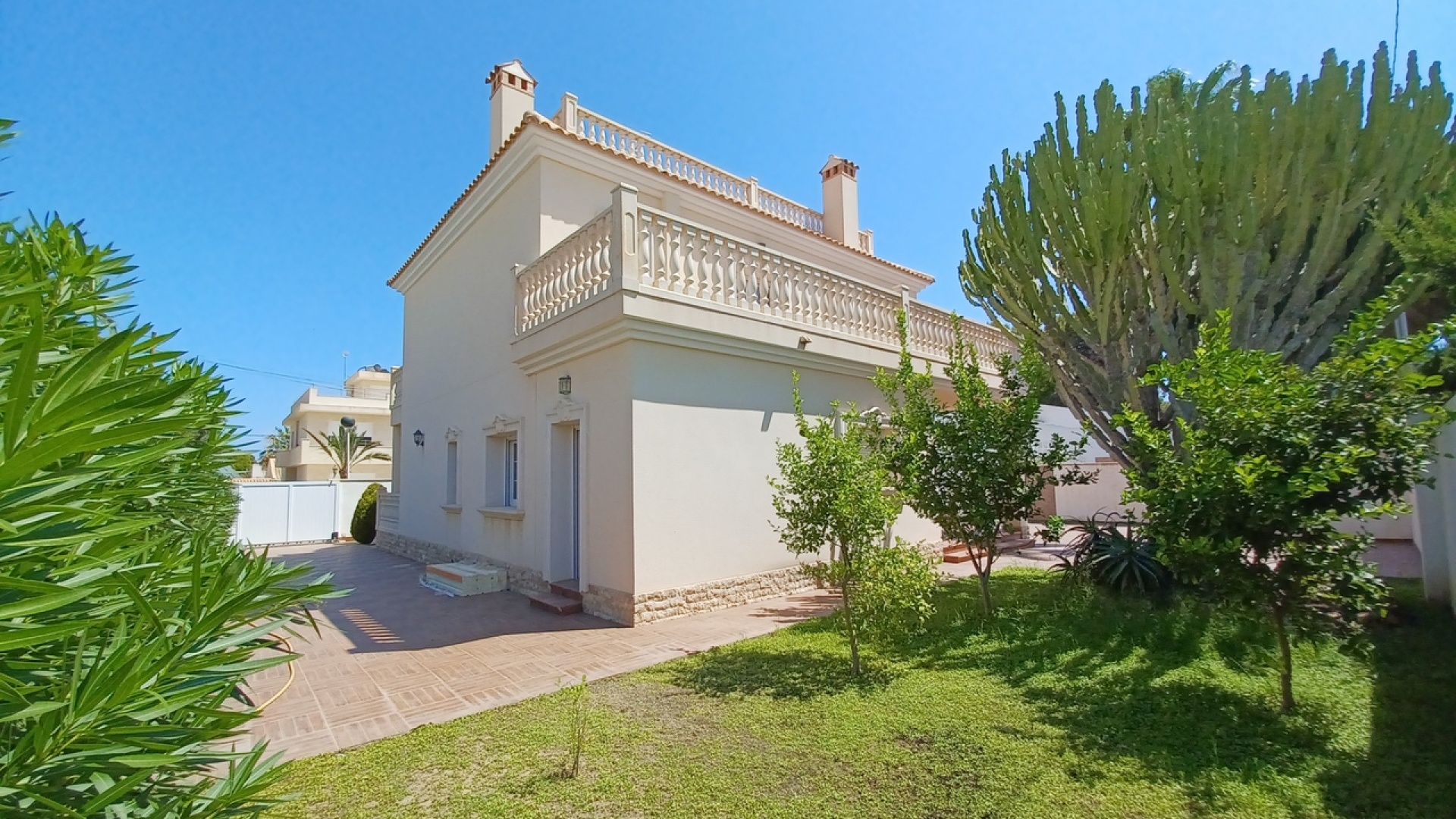 Resale - Villa - Cabo Roig - beachside cabo roig