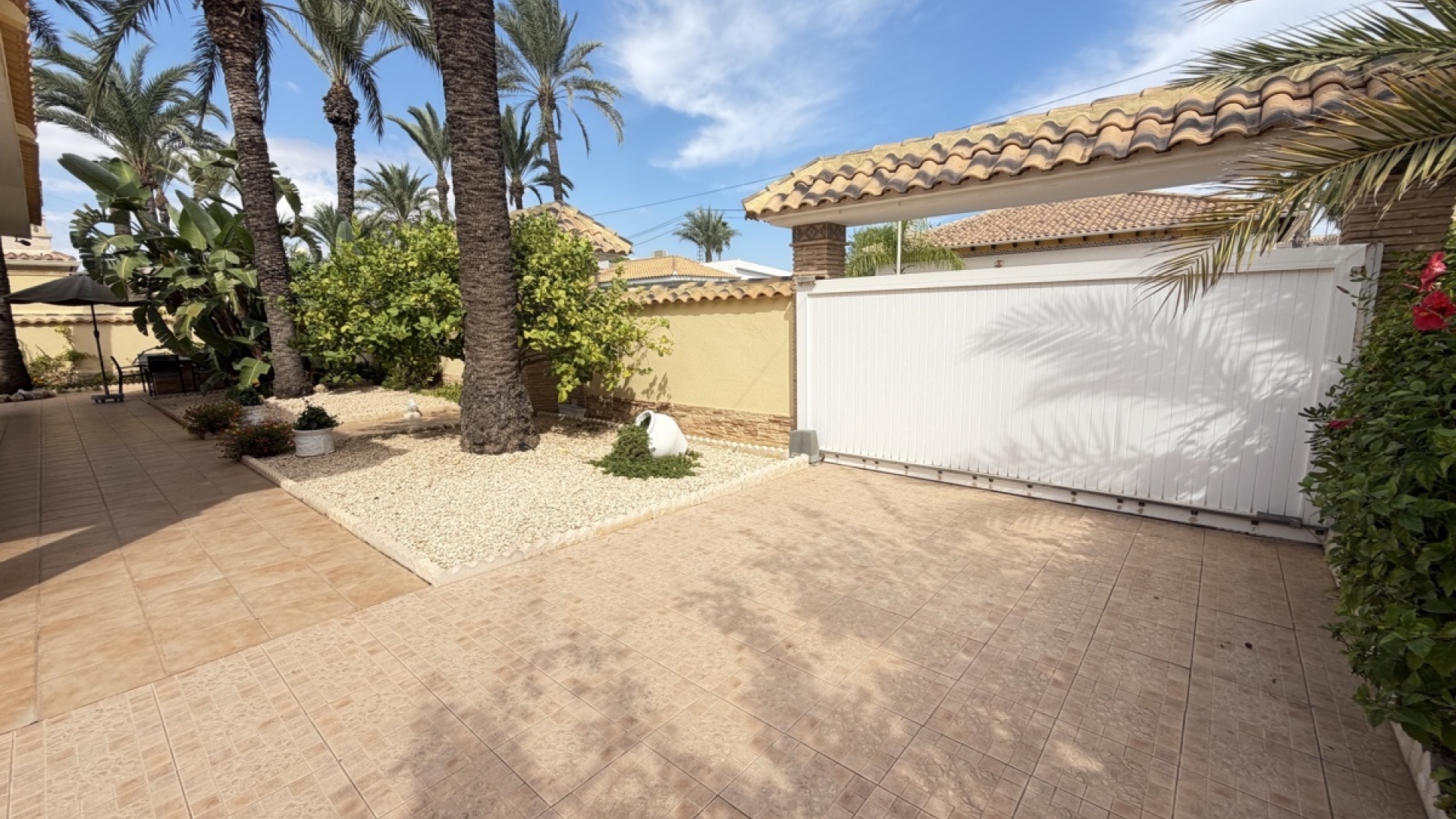 Resale - Villa - Cabo Roig - beachside cabo roig