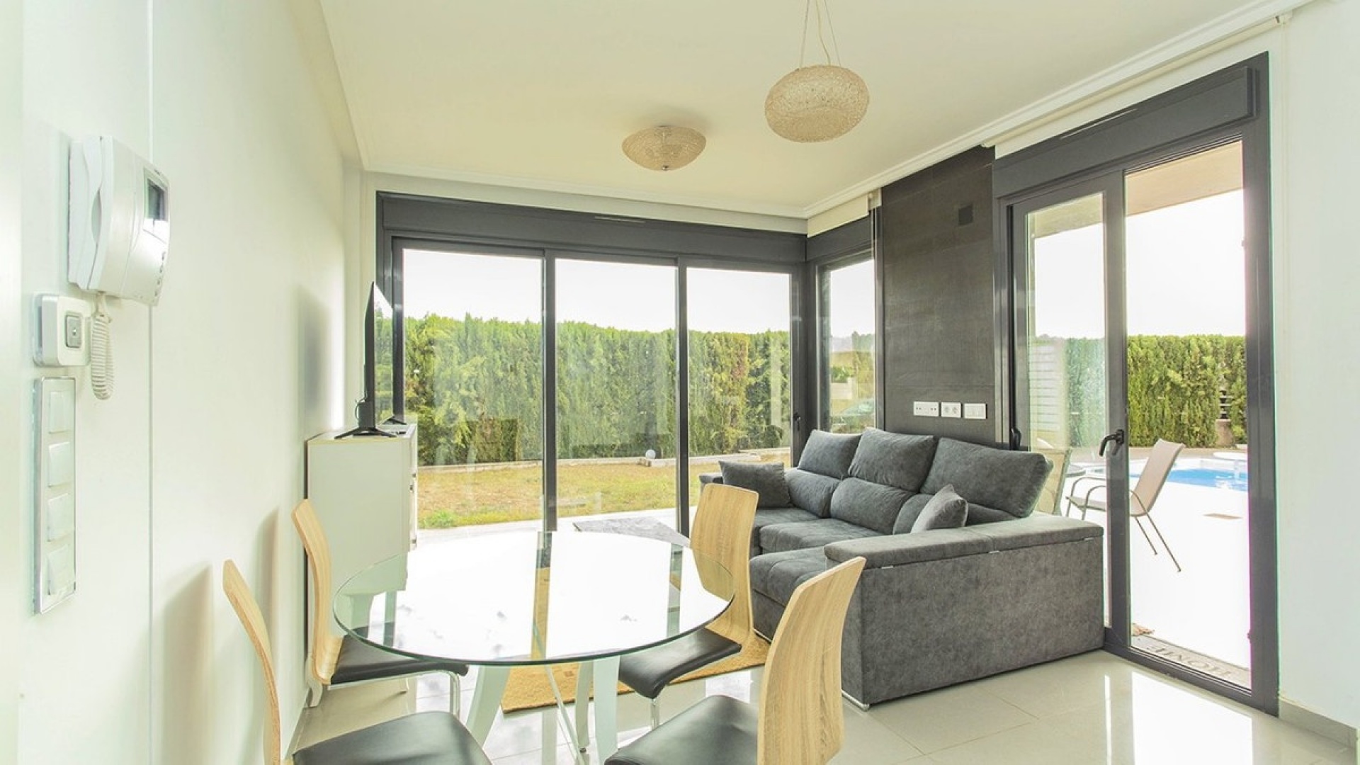 Resale - Villa - Cabo Roig - Costa Blanca South