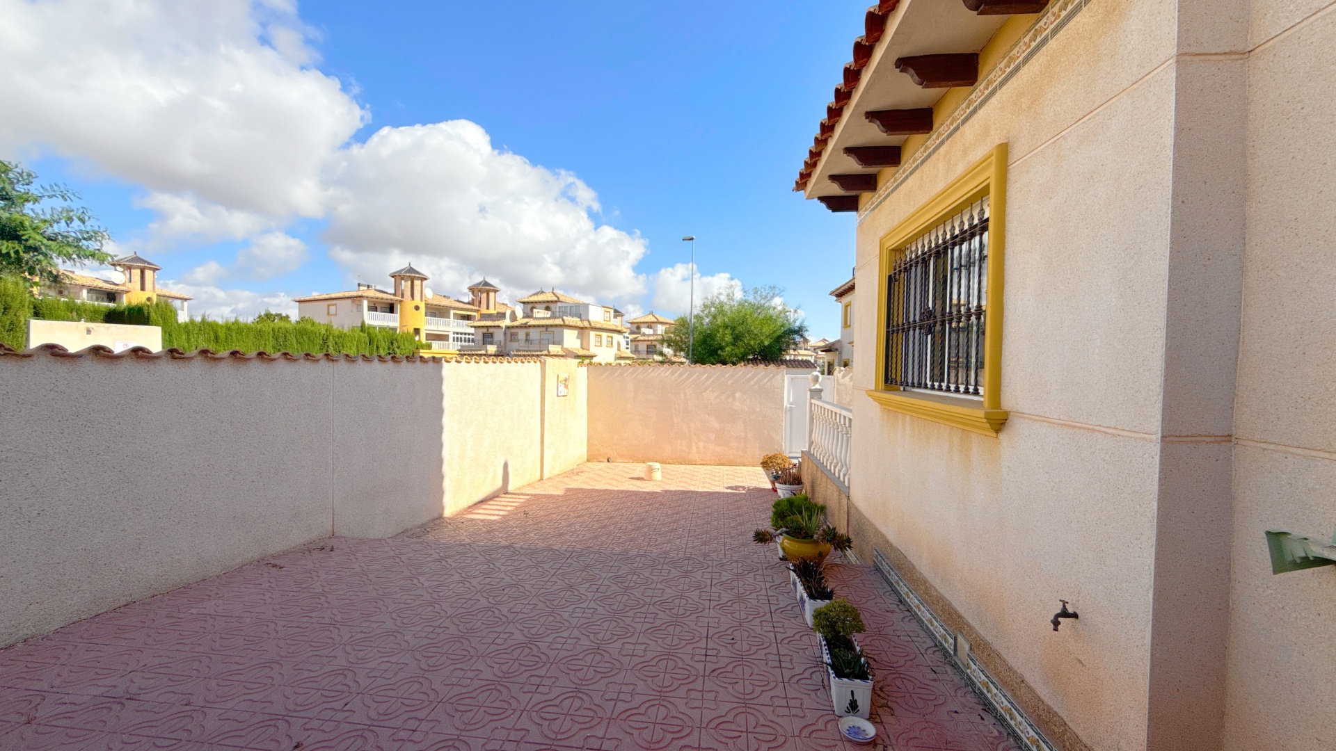 Resale - Villa - Cabo Roig - la regia