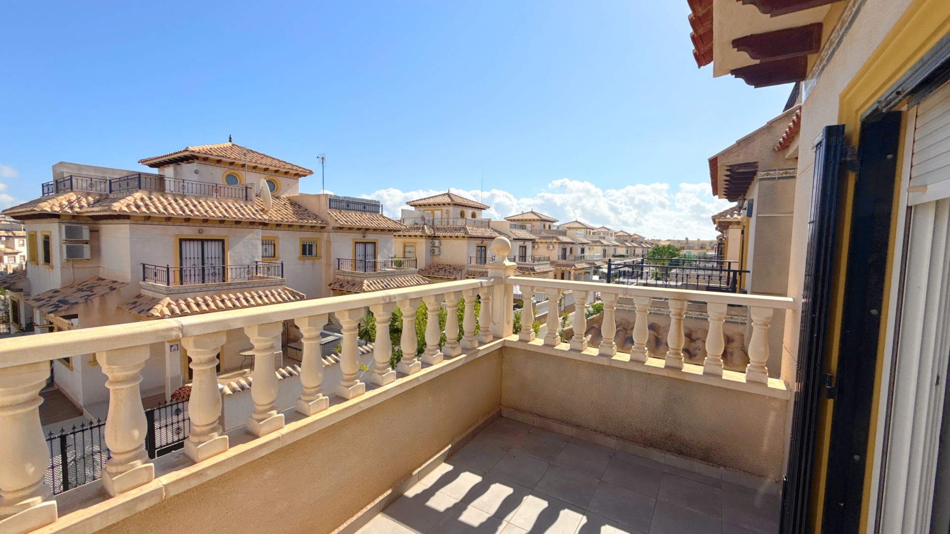 Resale - Villa - Cabo Roig - la regia