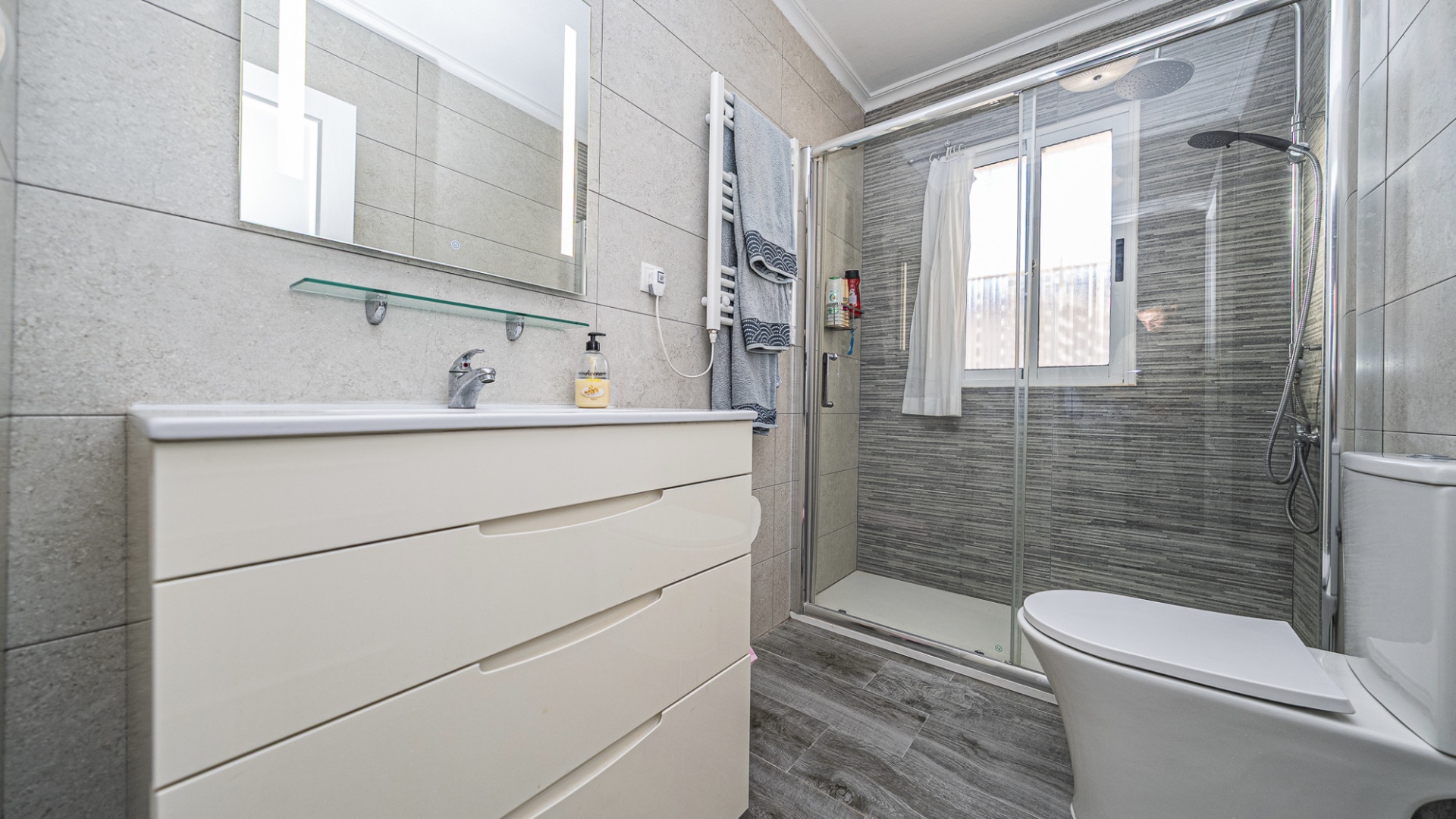 Resale - Villa - Cabo Roig - la regia