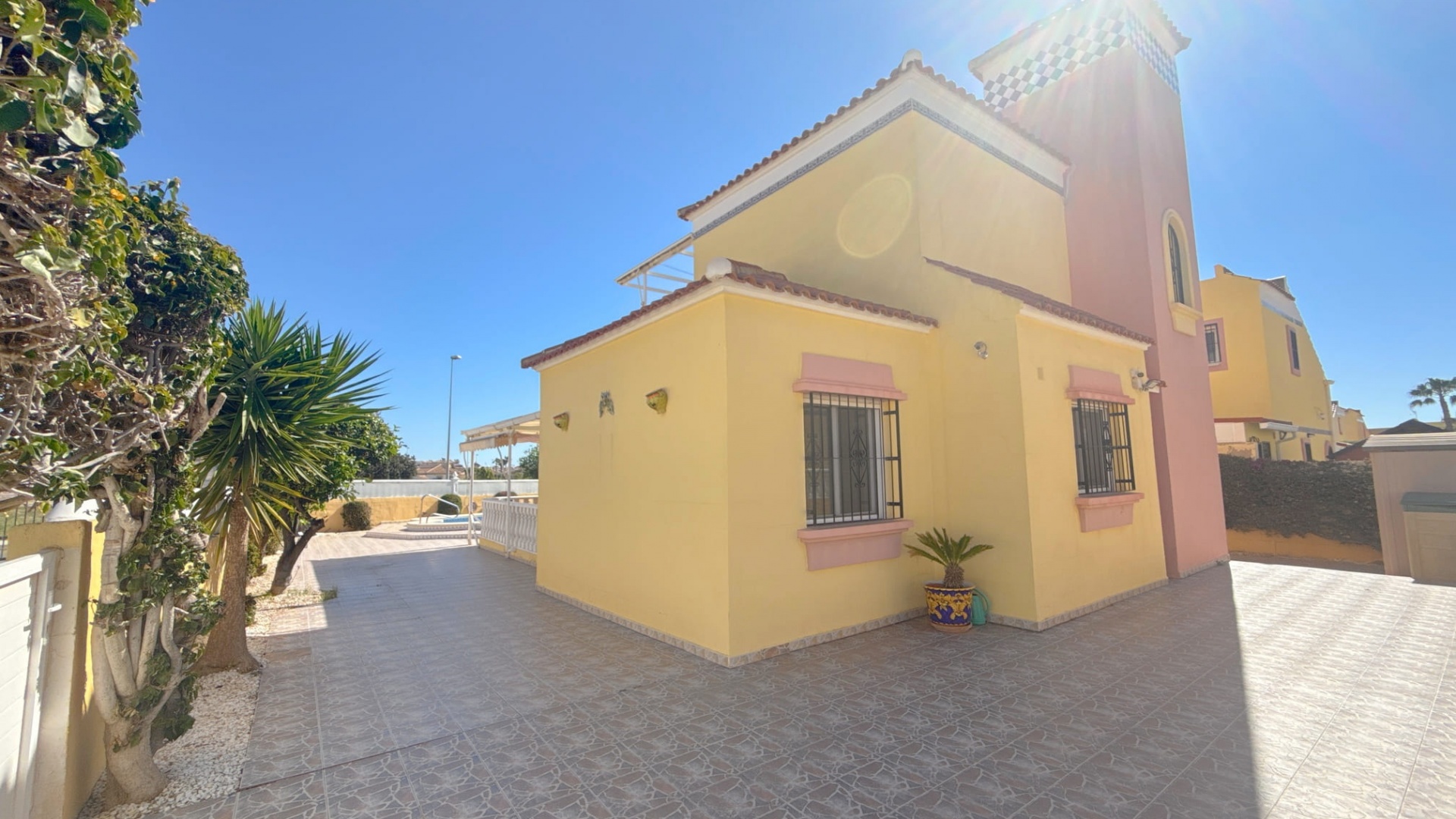 Resale - Villa - Cabo Roig - la regia