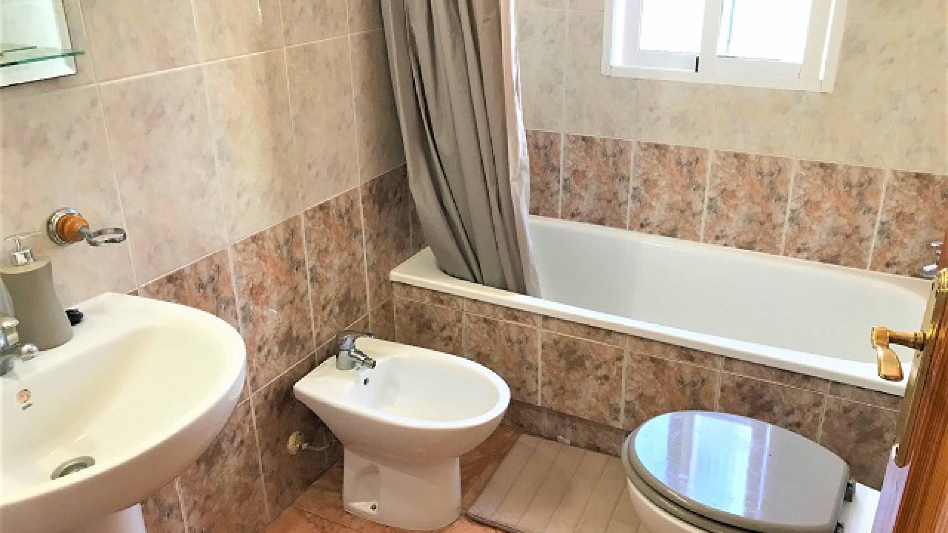 Resale - Villa - Cabo Roig - la regia