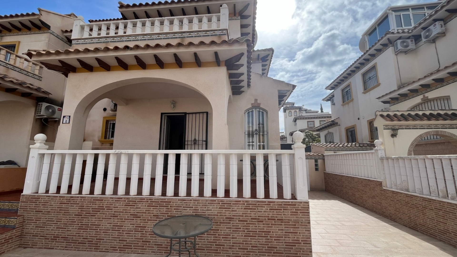 Resale - Villa - Cabo Roig - Lomas de Cabo Roig