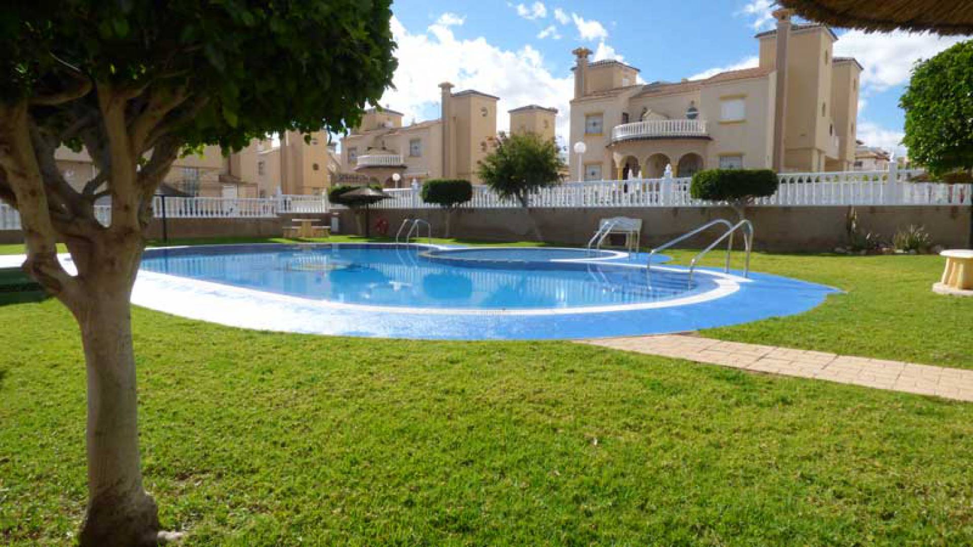 Resale - Villa - Cabo Roig - Lomas de Cabo Roig