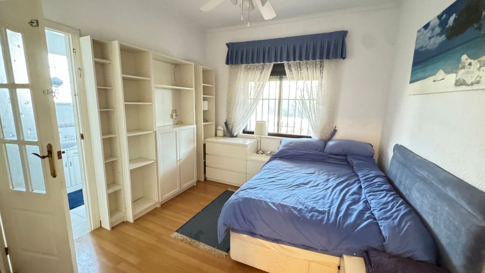 Resale - Villa - Cabo Roig