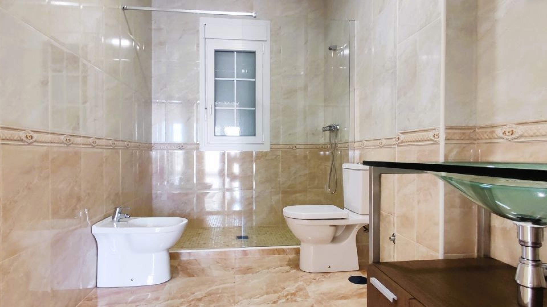 Resale - Villa - Cabo Roig