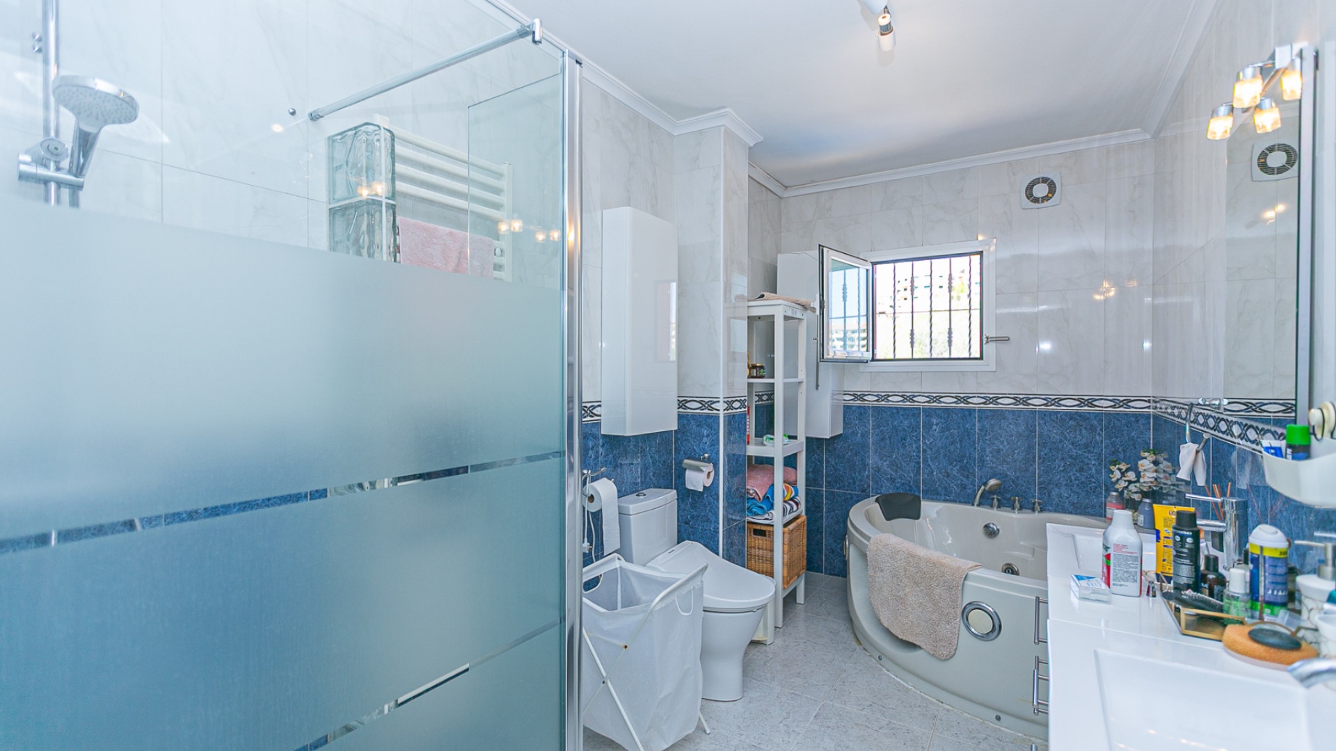 Resale - Villa - Campoamor