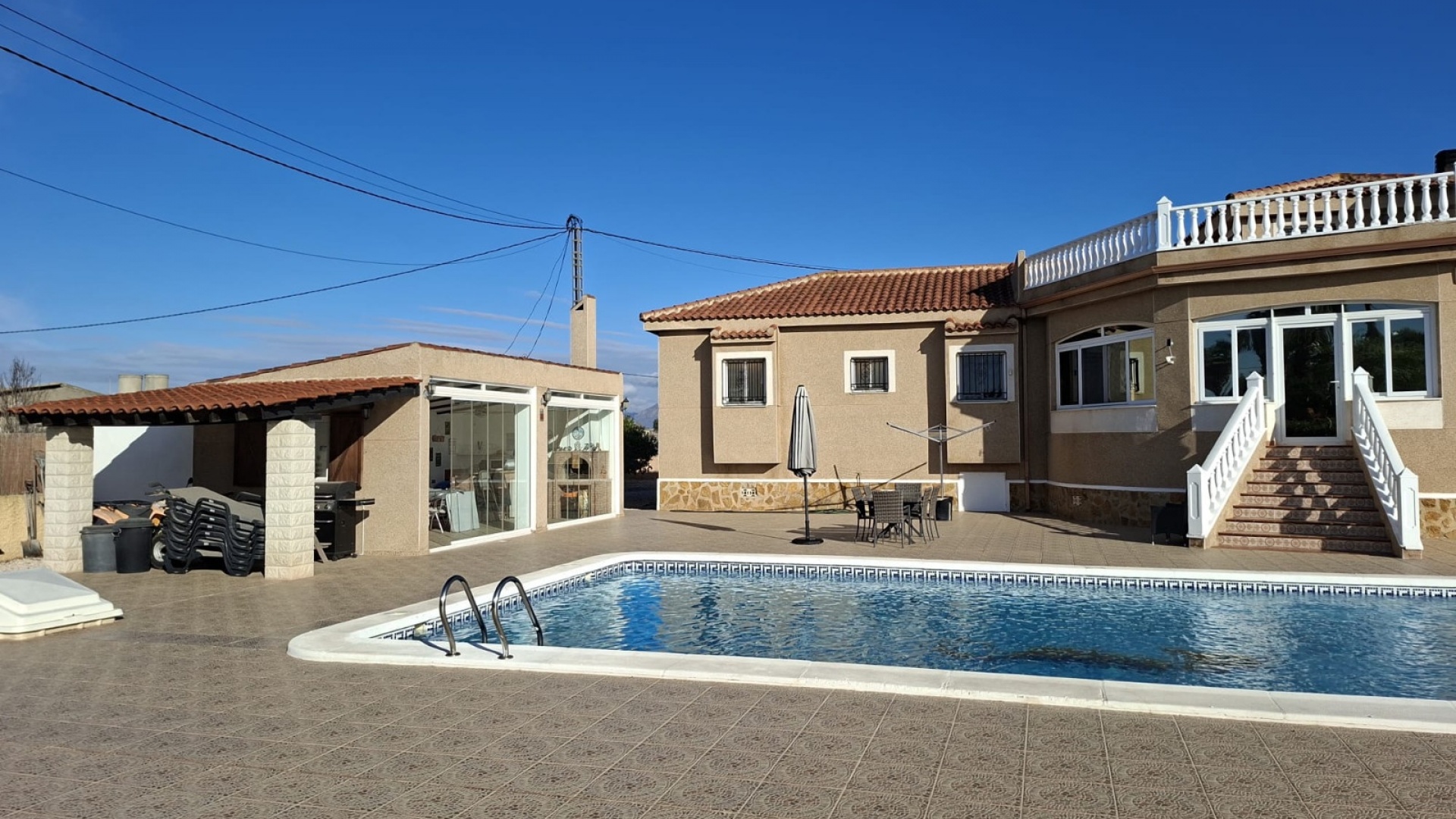 Resale - Villa - Catral