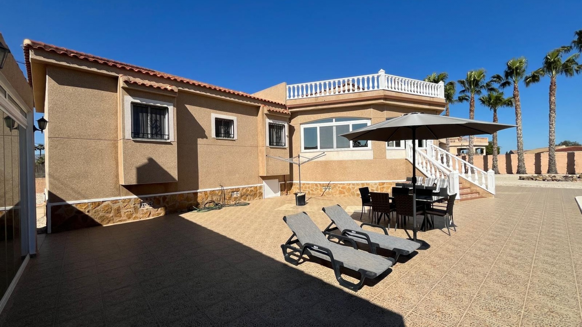 Resale - Villa - Catral