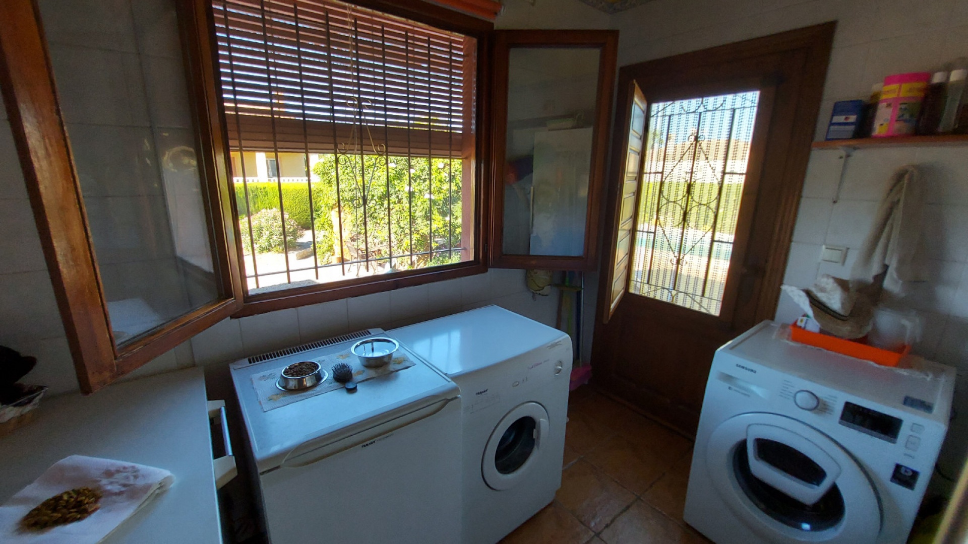 Resale - Villa - Catral