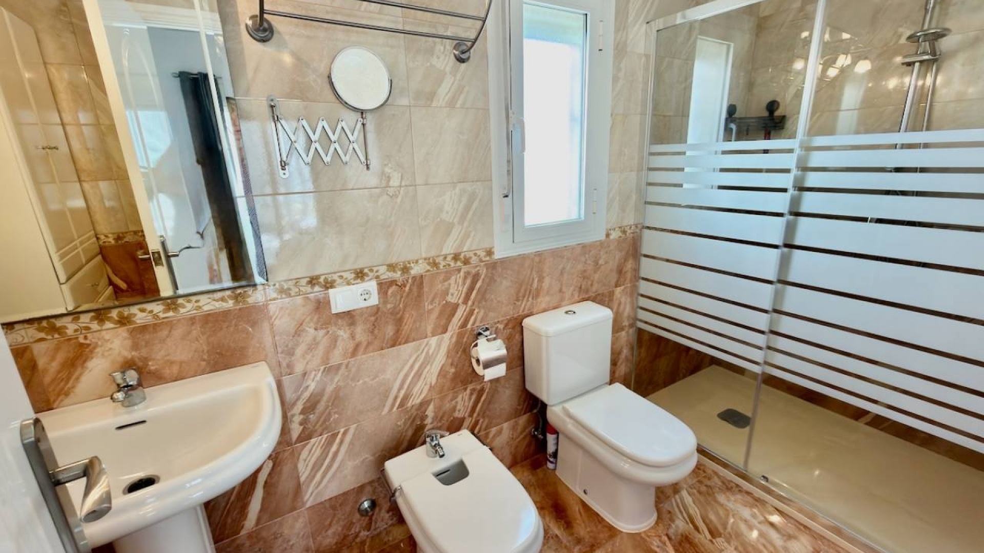 Resale - Villa - Ciudad Quesada - Central quesada