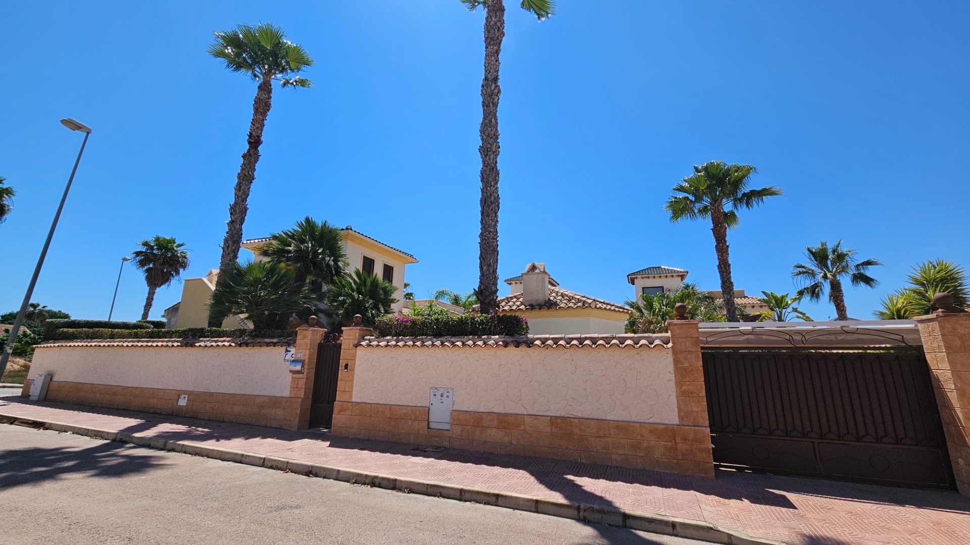 Resale - Villa - Ciudad Quesada - Dona Pepa