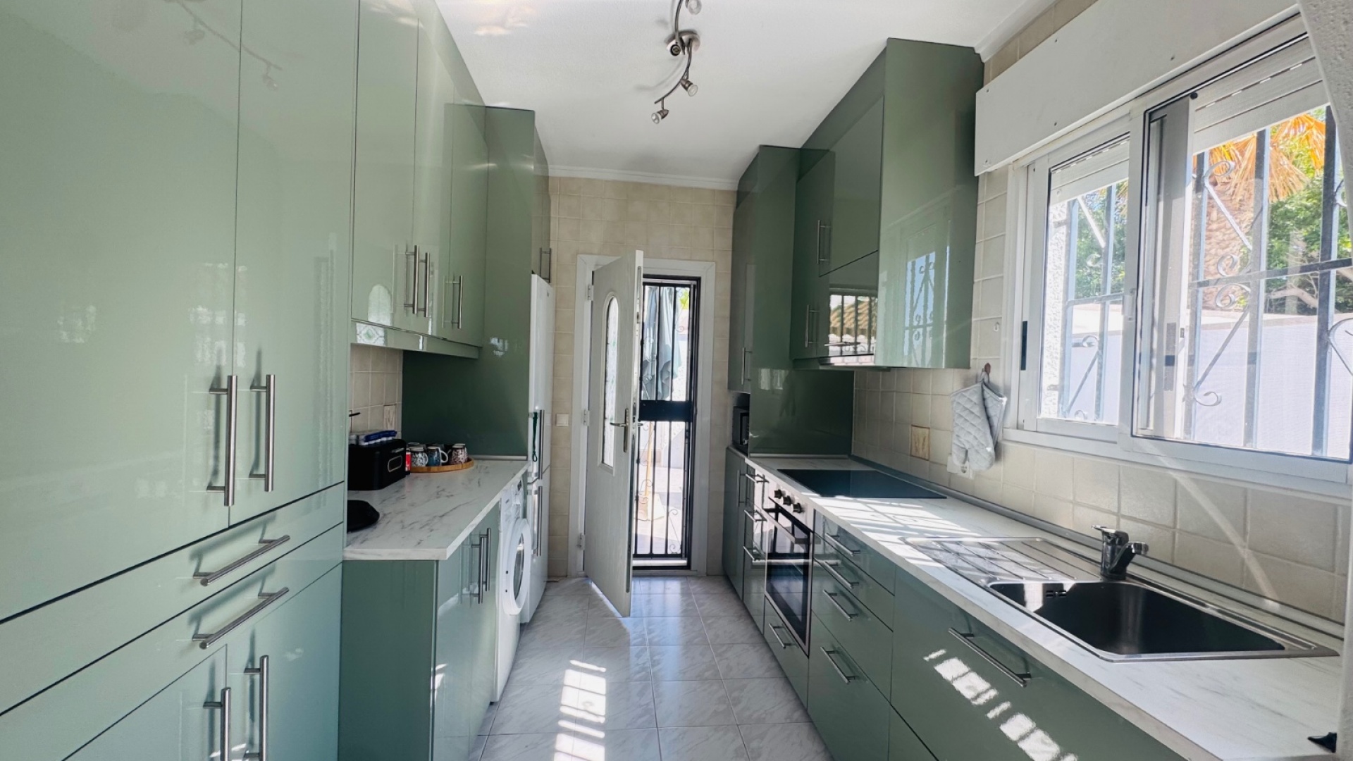 Resale - Villa - Ciudad Quesada - Pueblo Bravo