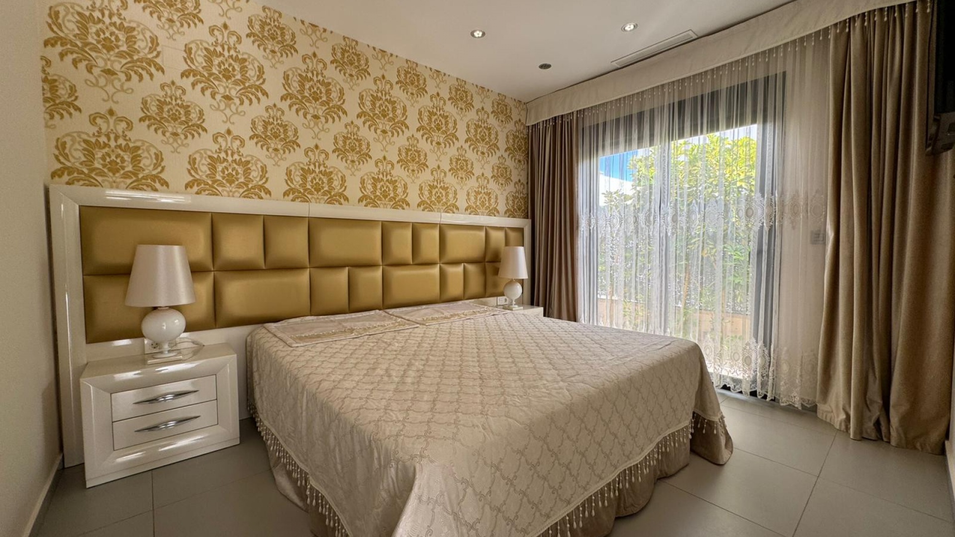 Resale - Villa - Ciudad Quesada - Pueblo Bravo