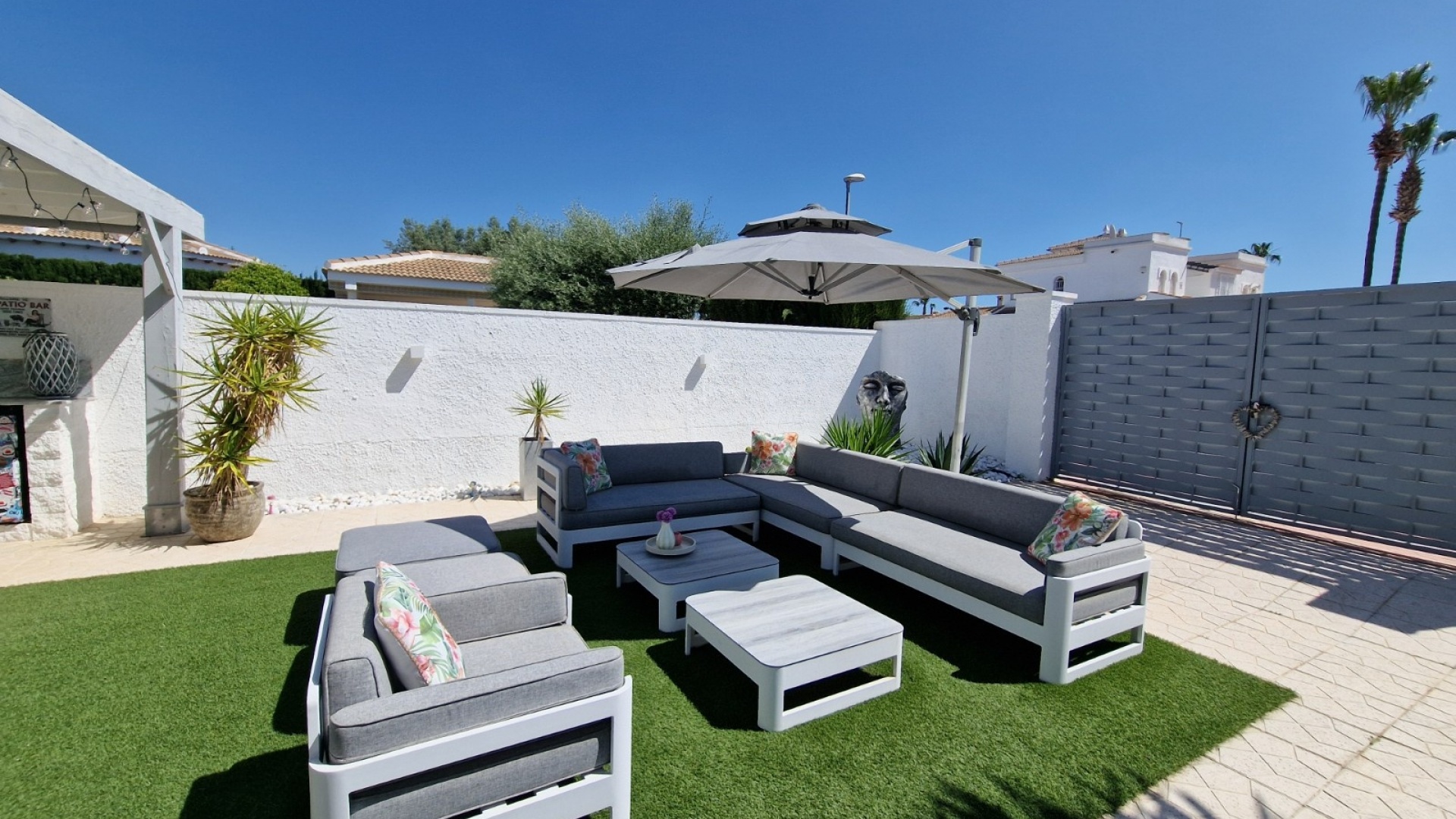 Resale - Villa - Ciudad Quesada - Pueblo Bravo