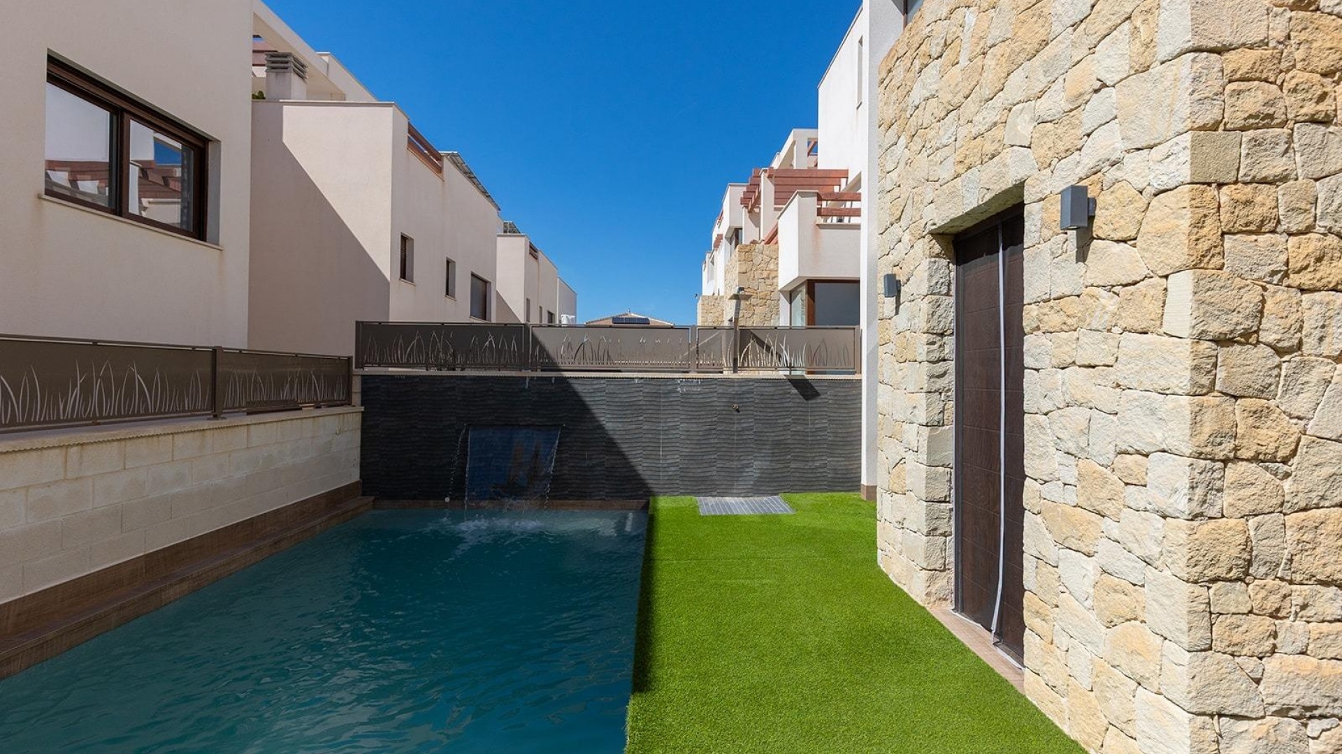 Resale - Villa - Ciudad Quesada - pueblo bravo