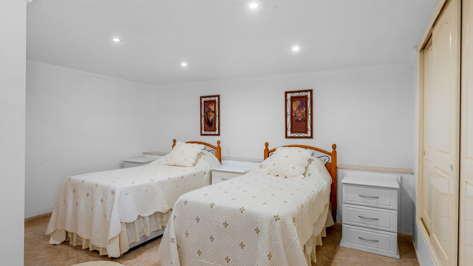 Resale - Villa - Ciudad Quesada