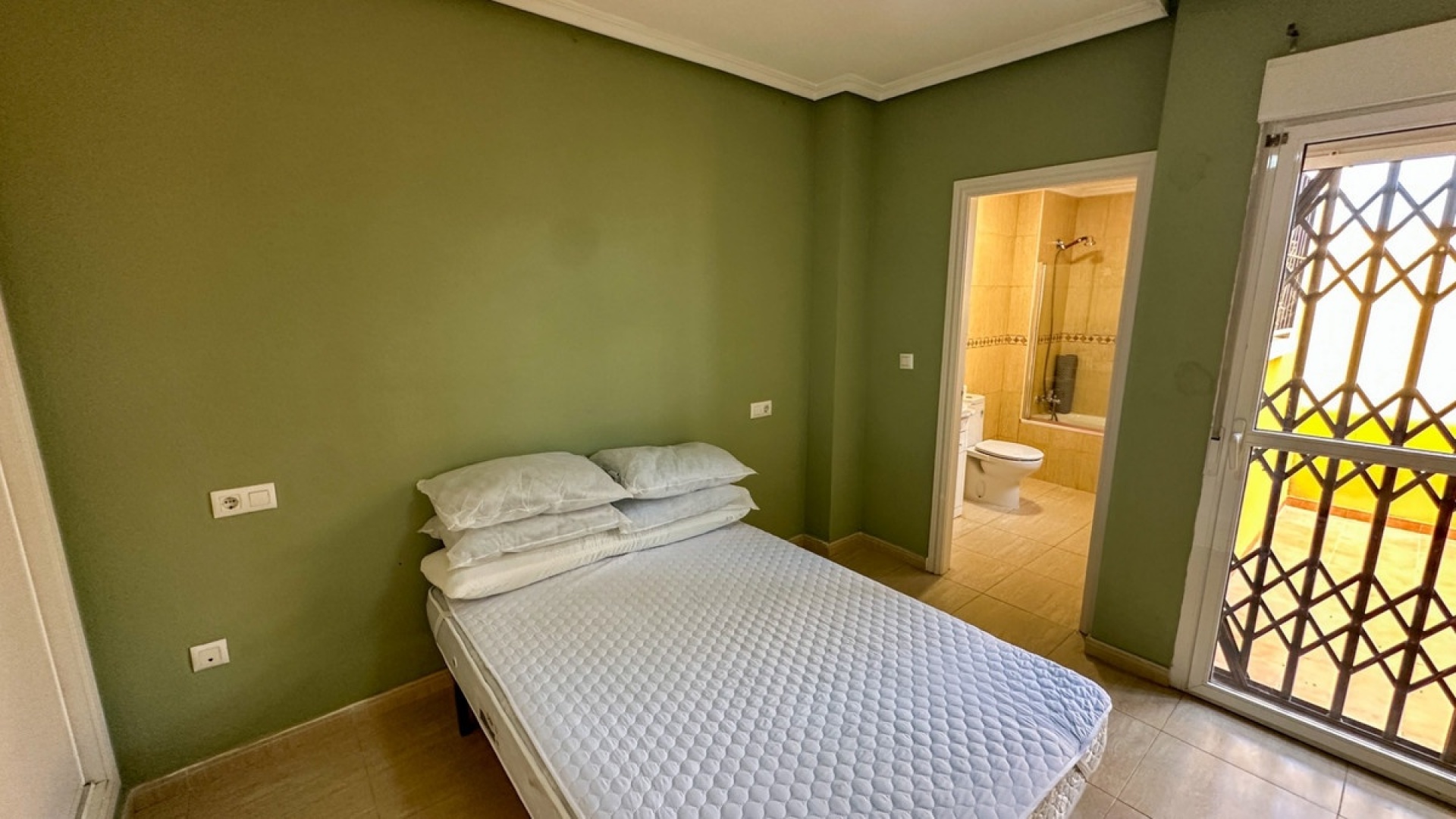 Resale - Villa - Daya Nueva - Daya Nueva Centro