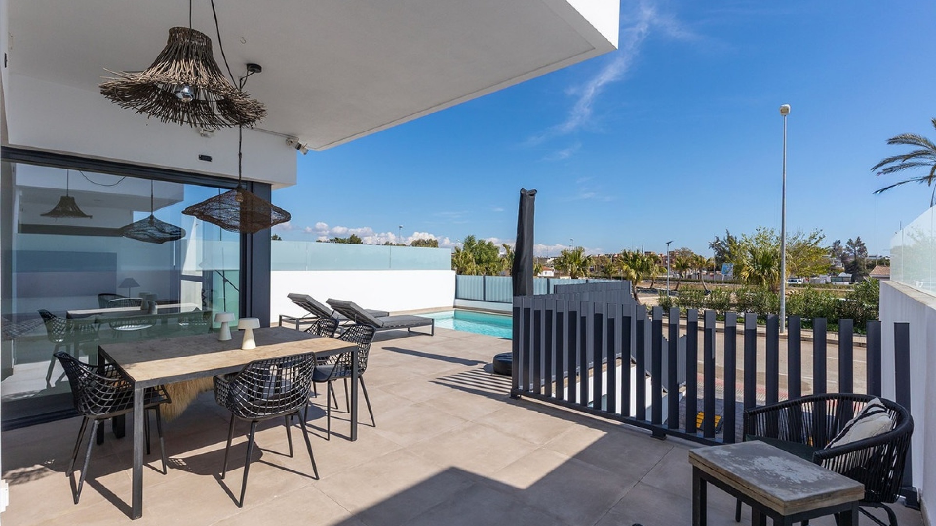 Resale - Villa - Dolores - Dolores Centro