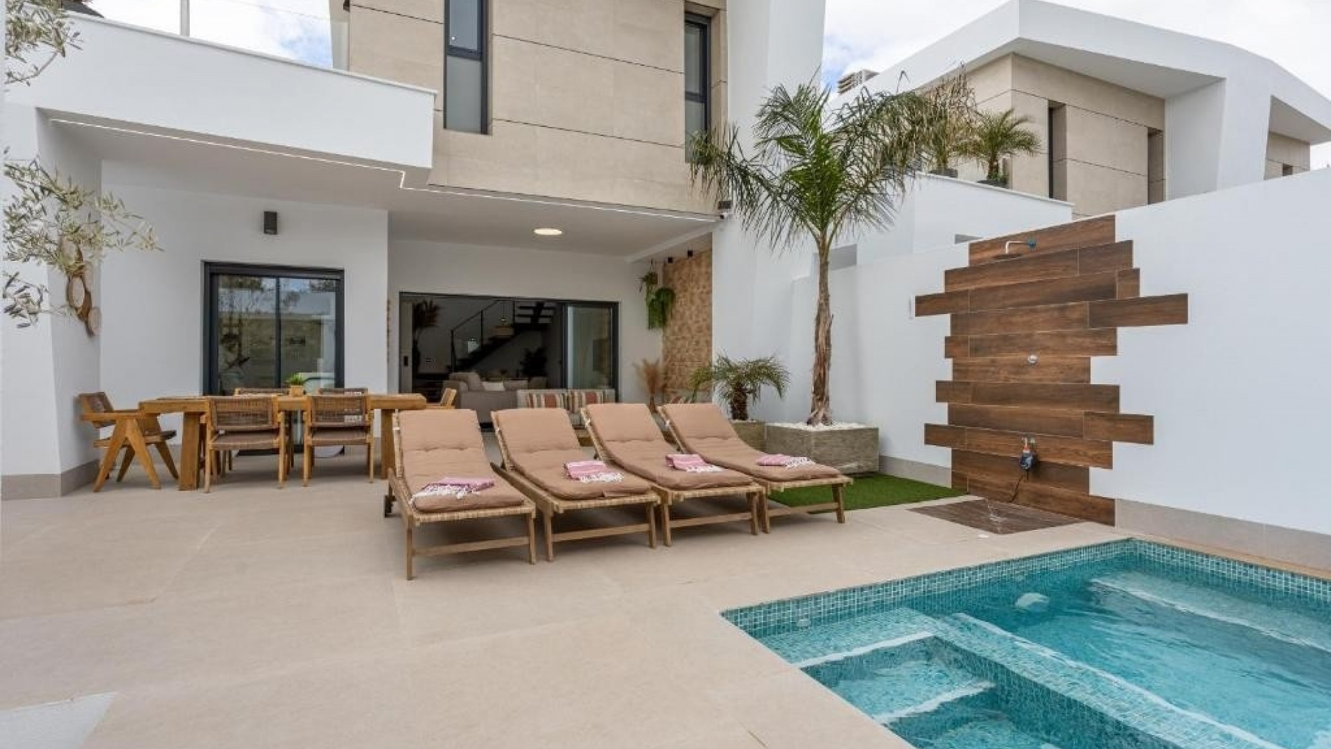 Resale - Villa - Dolores - Dolores Centro