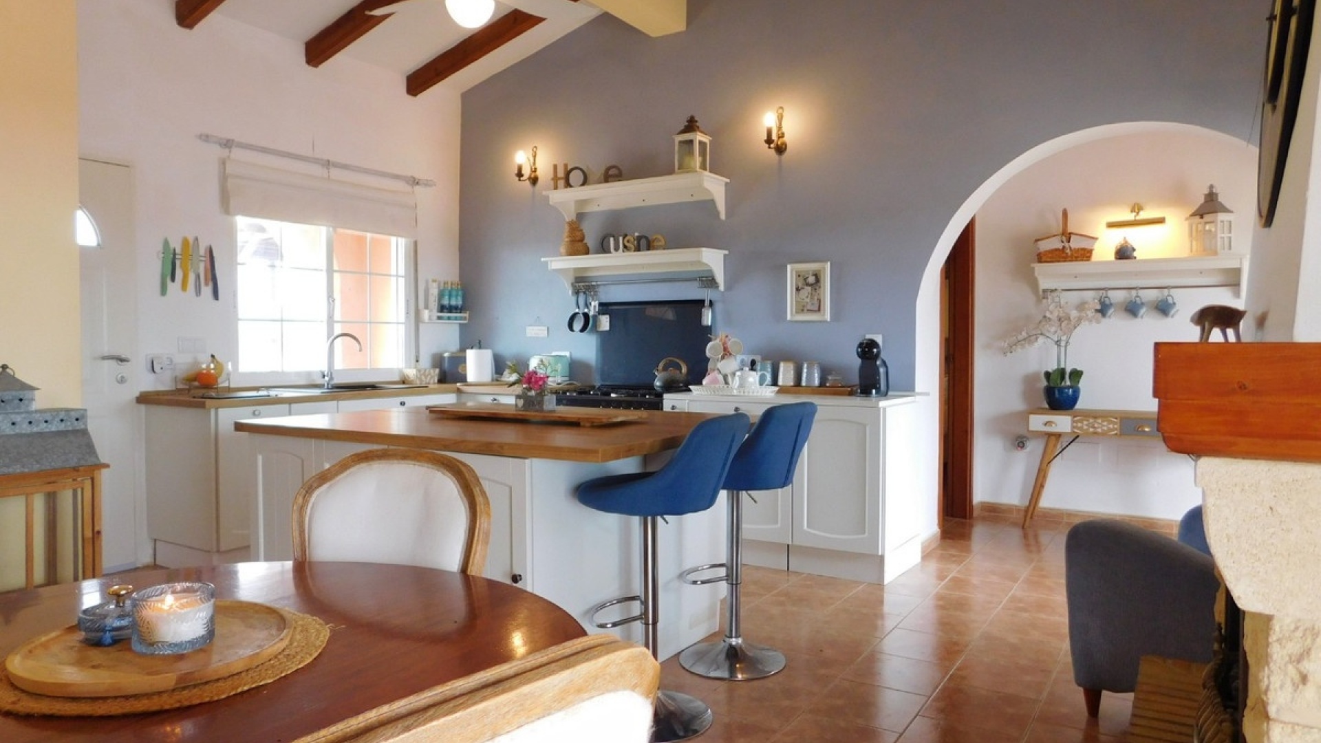 Resale - Villa - Dolores - Dolores Centro