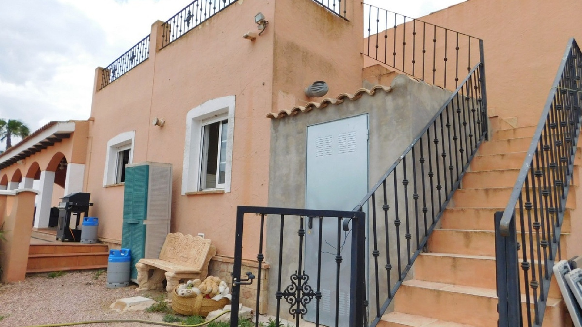 Resale - Villa - Dolores - Dolores Centro