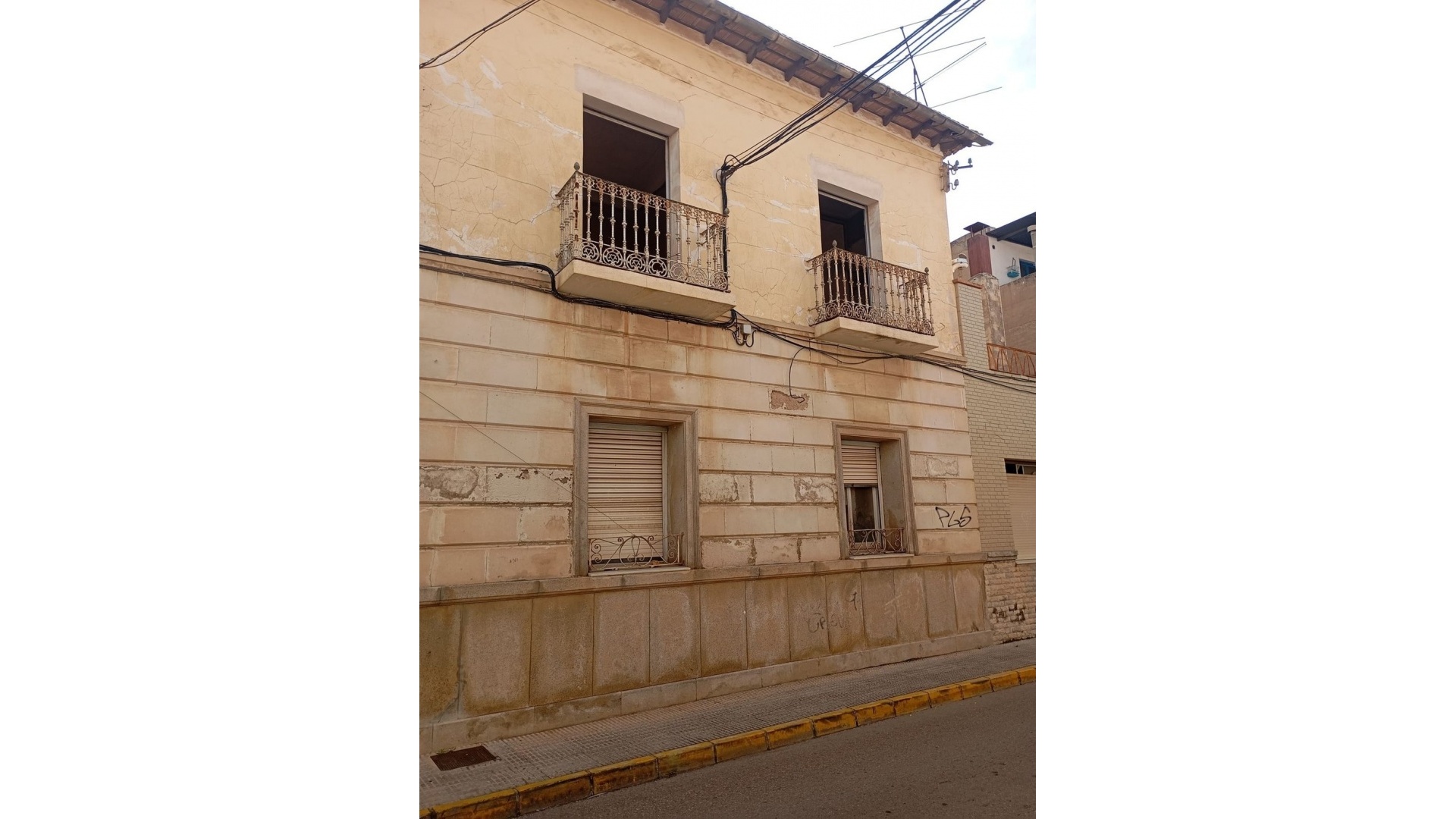 Resale - Villa - Dolores - Dolores Centro