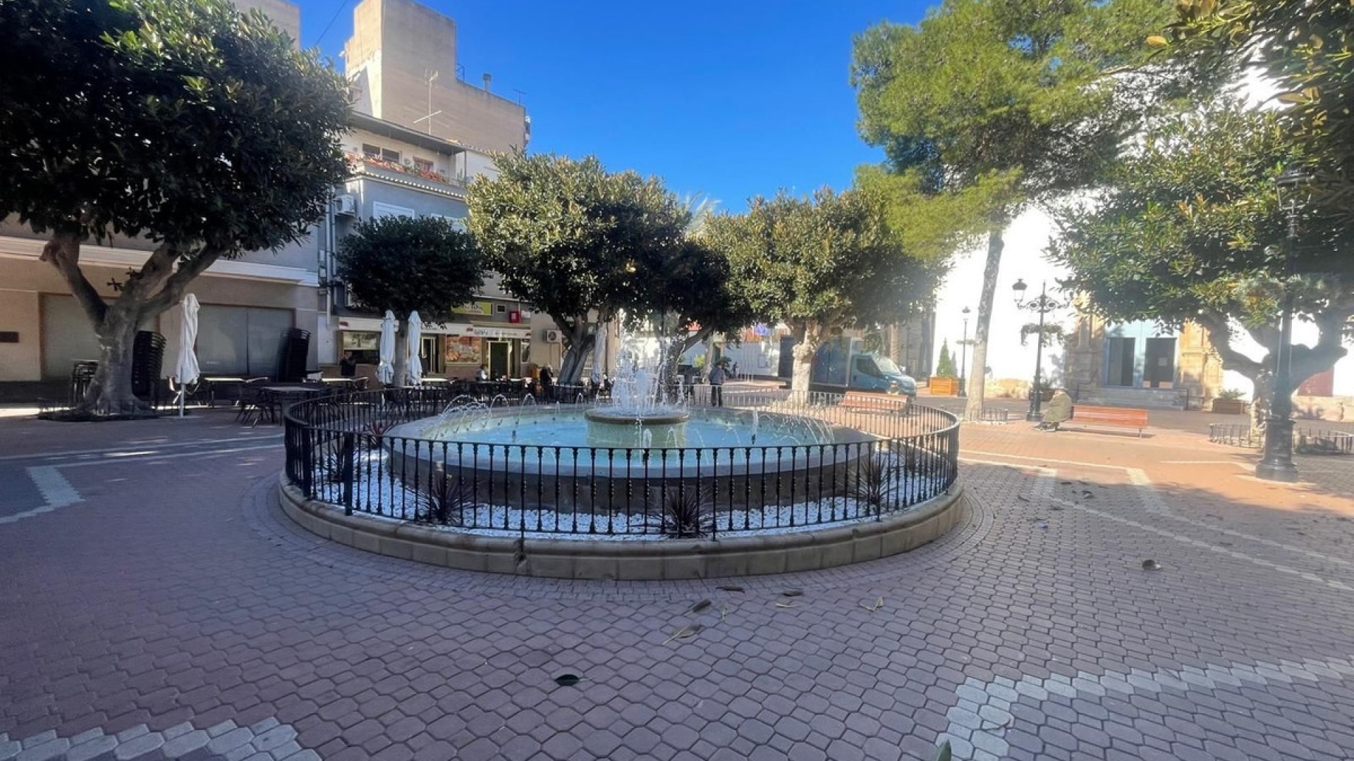 Resale - Villa - Dolores - Dolores Centro