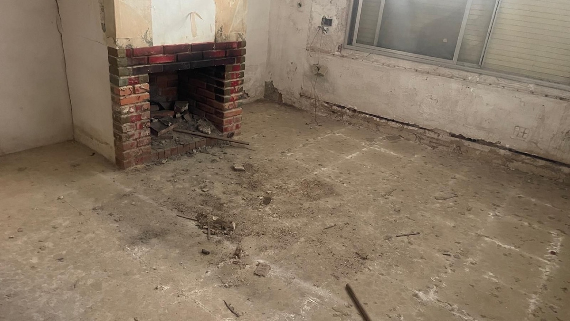 Resale - Villa - Dolores - Dolores Centro