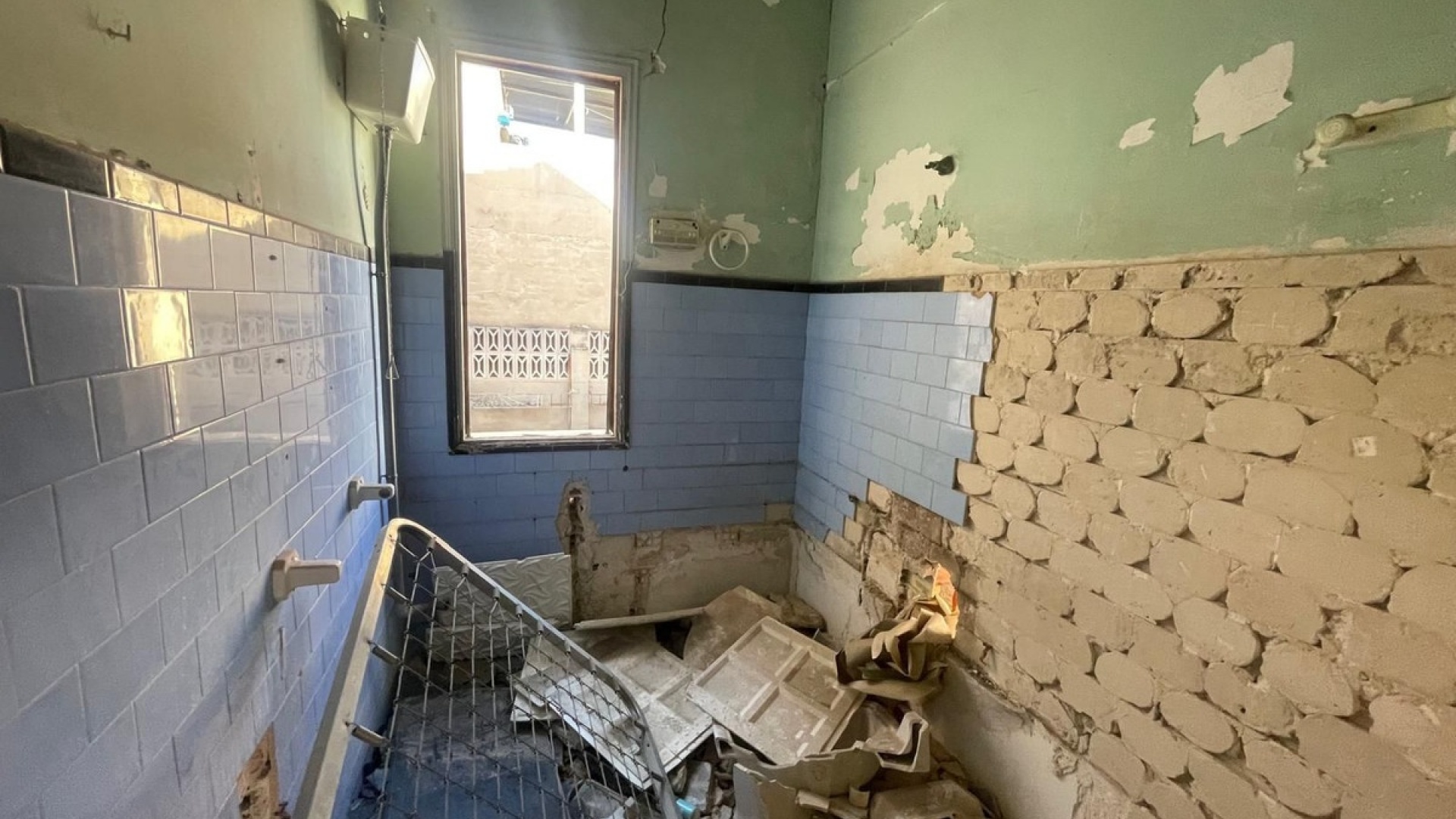 Resale - Villa - Dolores - Dolores Centro