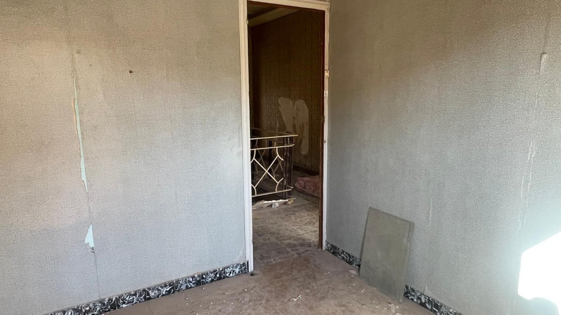Resale - Villa - Dolores - Dolores Centro