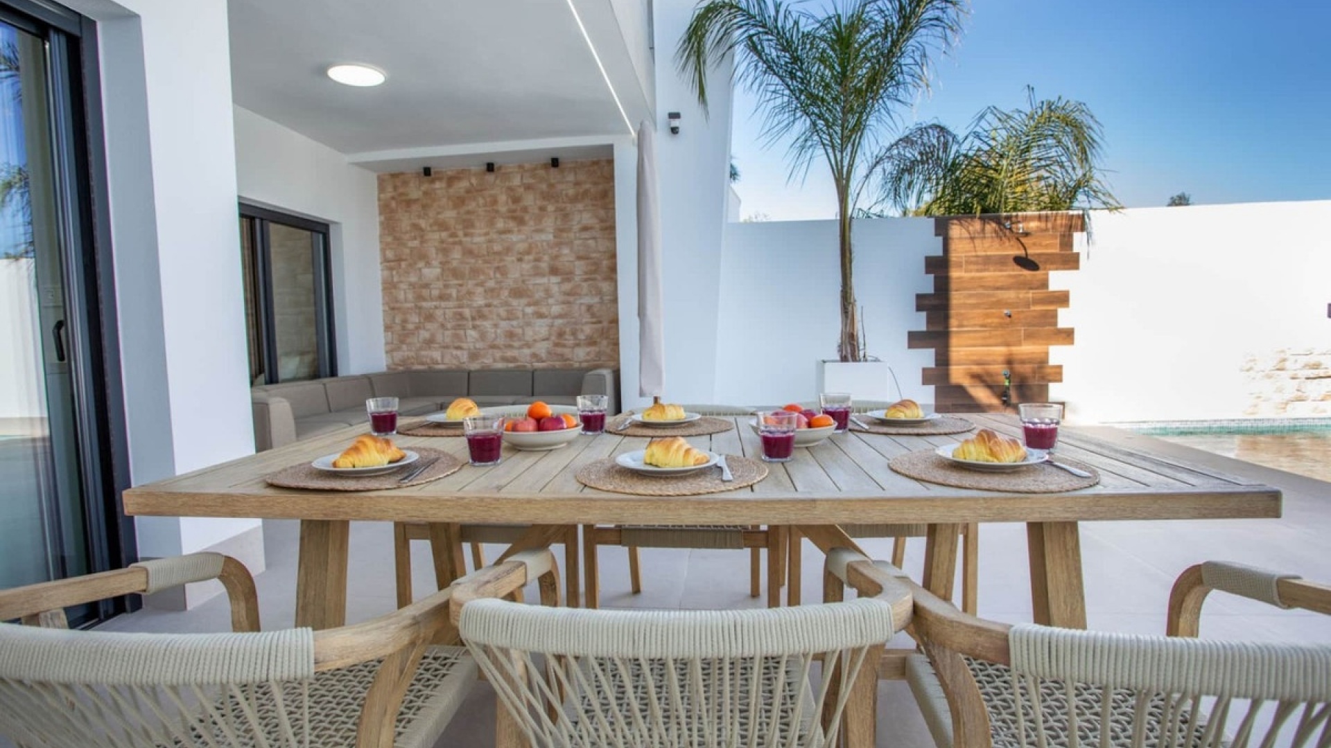 Resale - Villa - Dolores - Dolores Centro