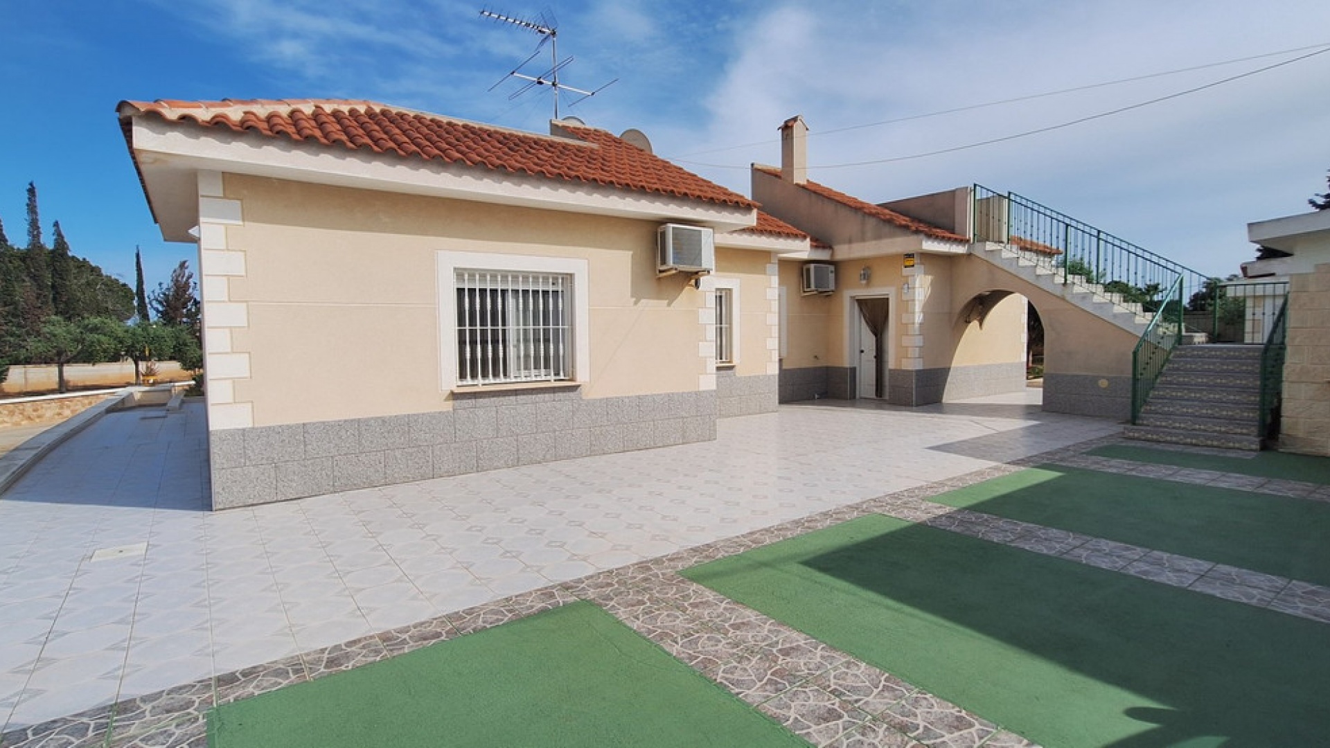Resale - Villa - Elche - Elche Centro