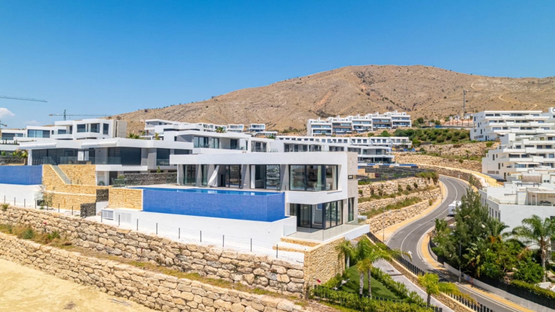 Resale - Villa - Finestrat