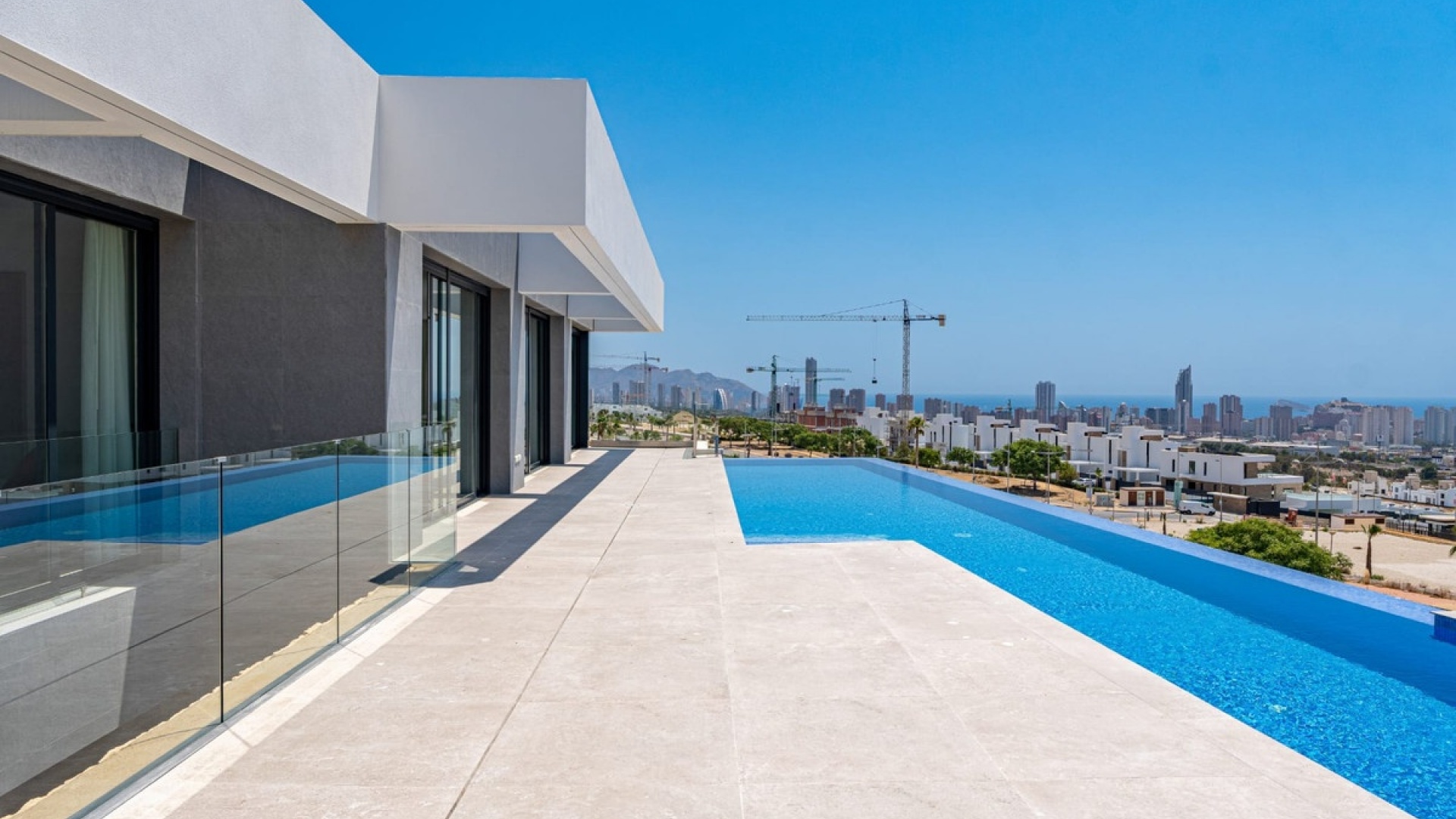 Resale - Villa - Finestrat