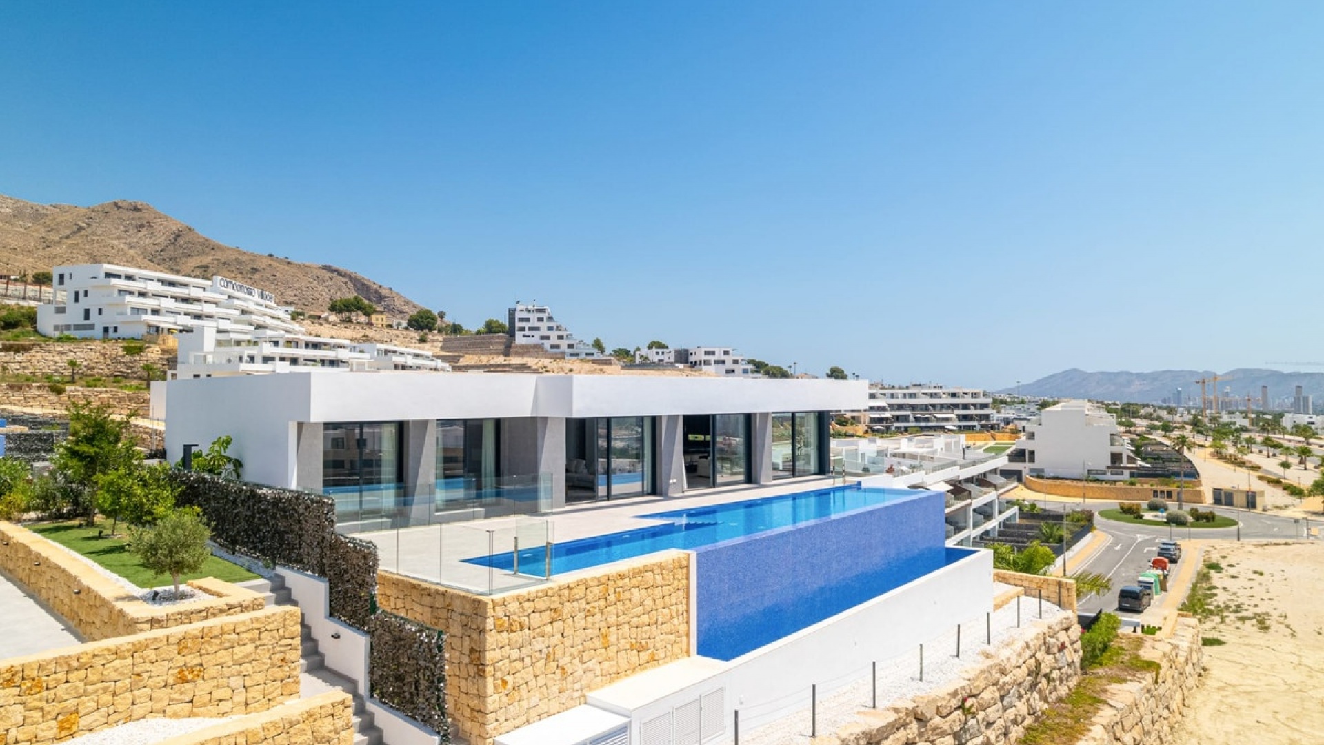 Resale - Villa - Finestrat